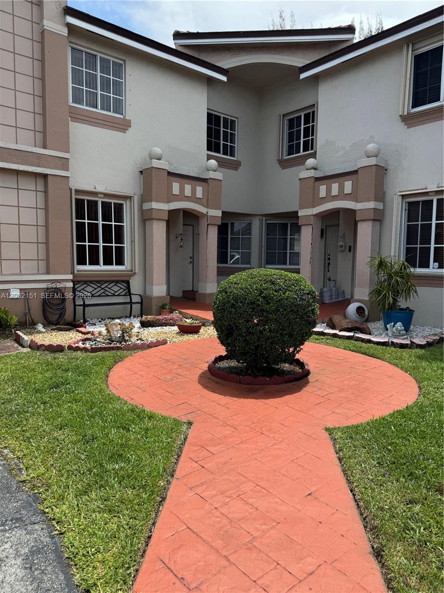 8360 NW 10th St # 9C, Miami FL 33126