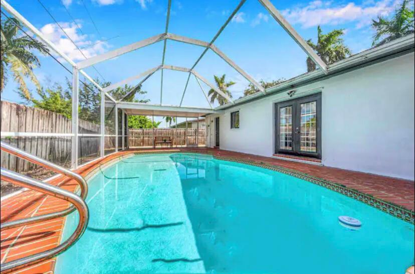 8721 SW 200TH Terrace, Cutler Bay FL 33189 photo 3
