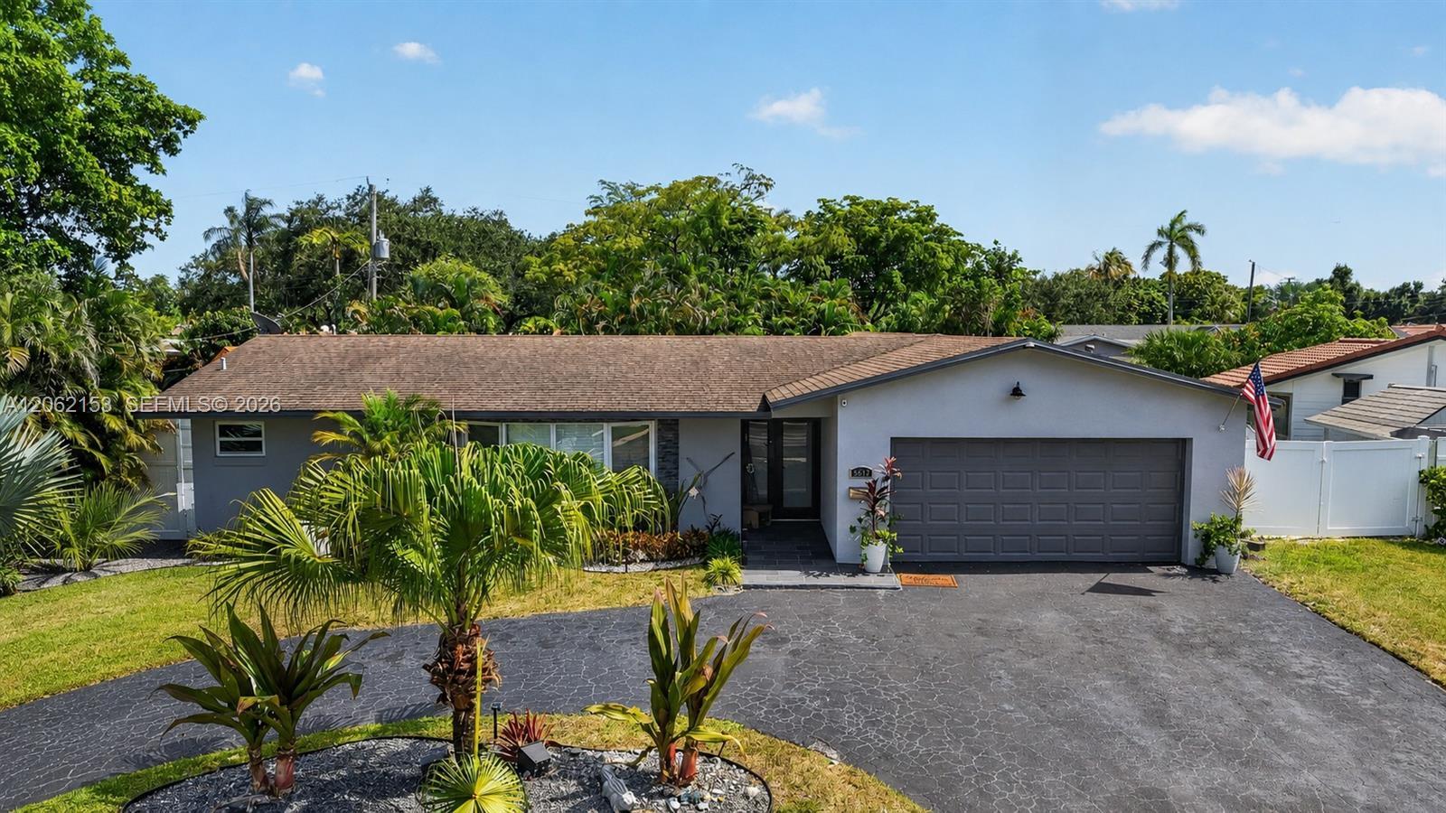 5602 SW 1st St, Plantation FL 33317 photo 2