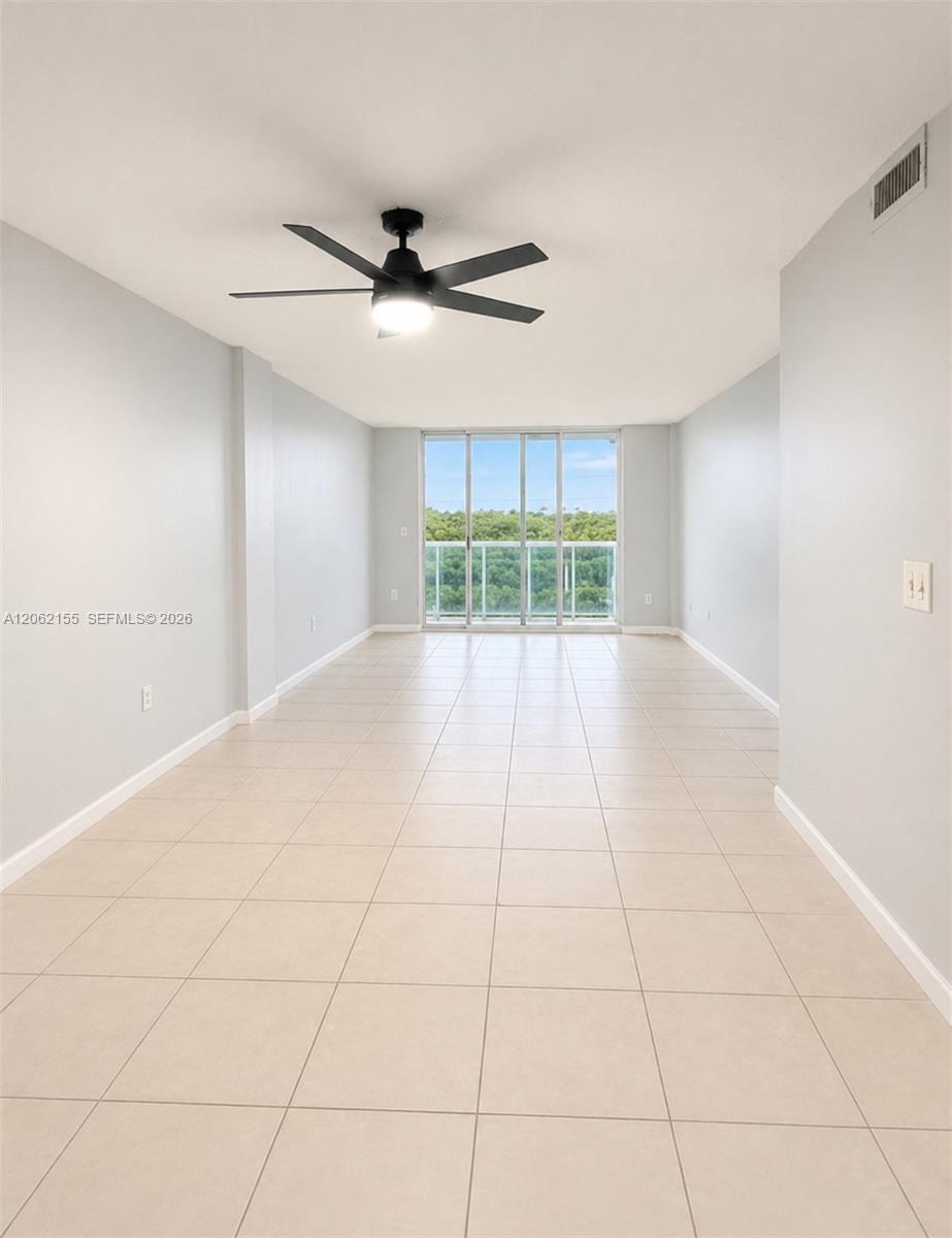 2841 NE 163rd St # 606, North Miami Beach FL 33160 photo 2