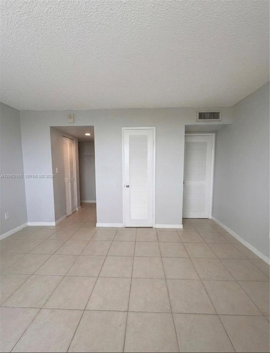 2841 NE 163rd St # 606, North Miami Beach FL 33160 photo 3