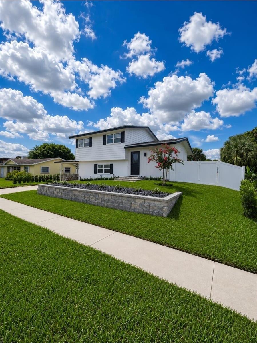 214 SW 4TH Street, Boca Raton FL 33432 photo 2