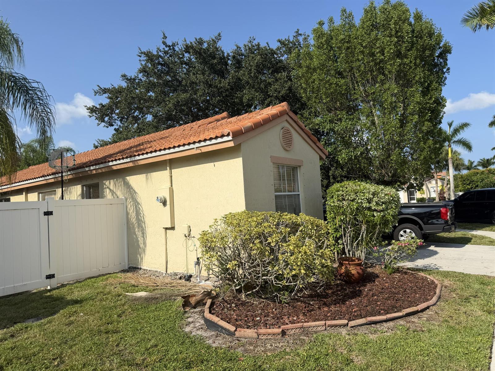 8164 PELICAN HARBOUR Drive, Lake Worth FL 33467 photo 5