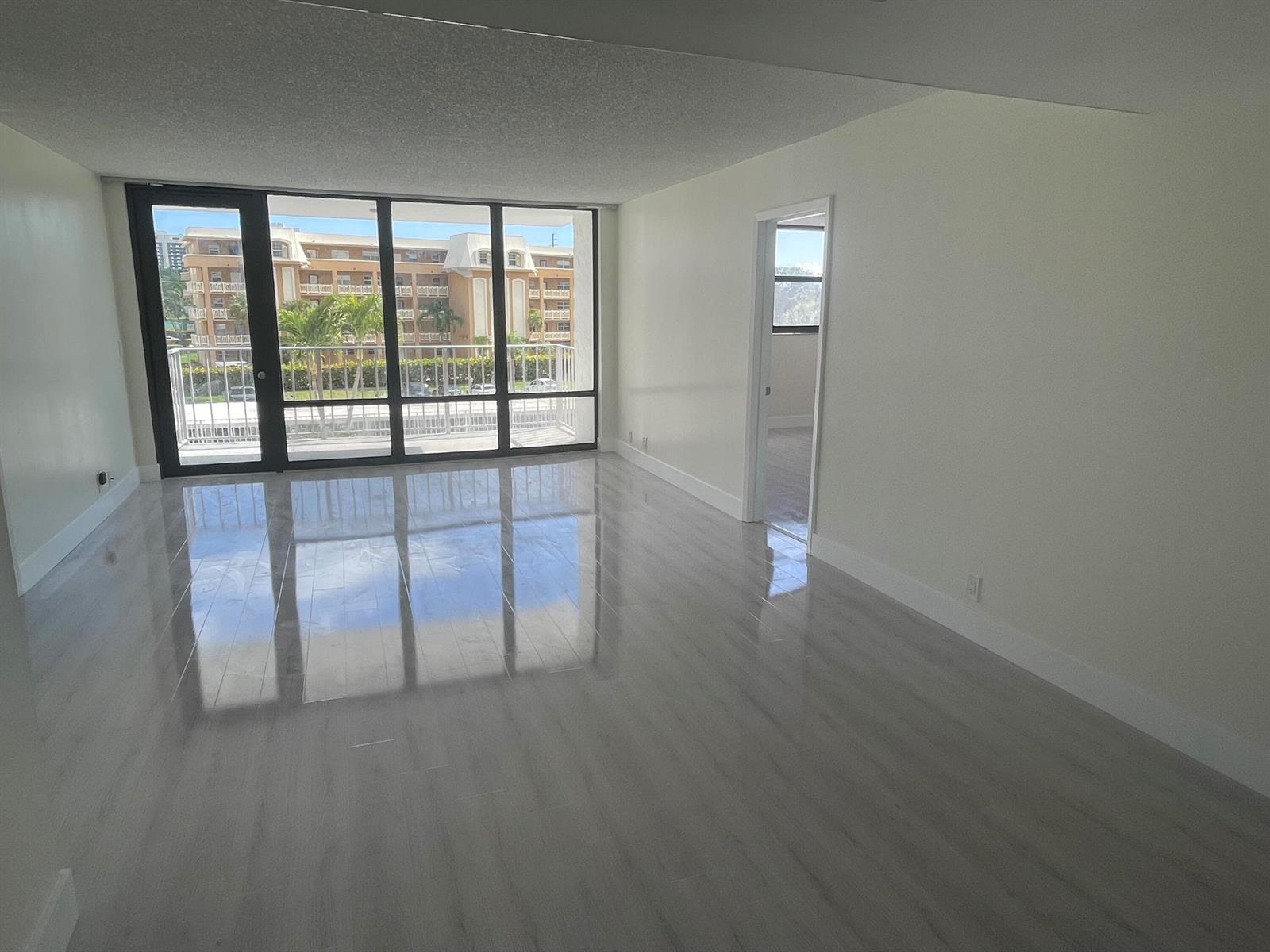 336 Golfview Road # 309, North Palm Beach FL 33408 photo 2