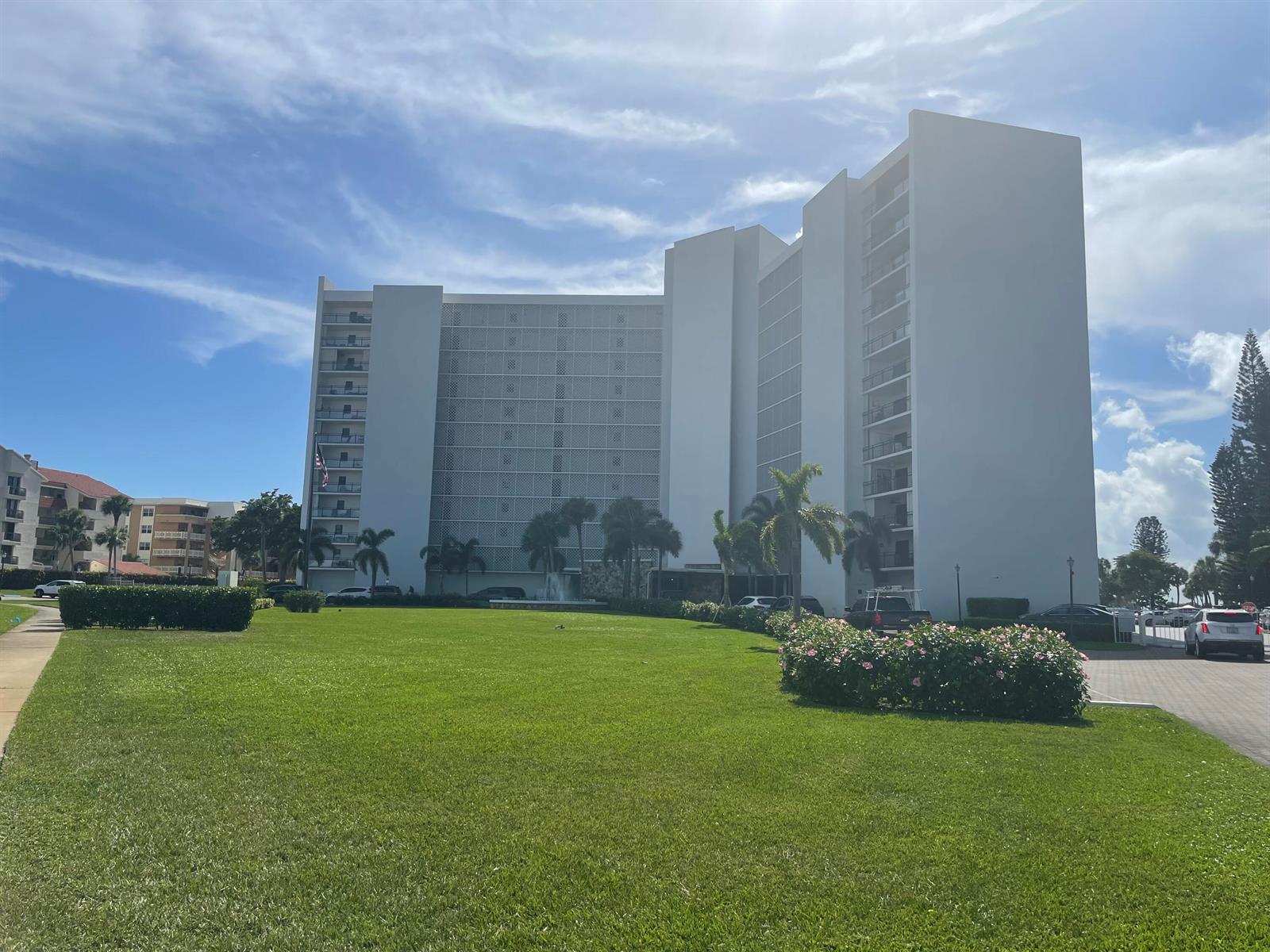 336 Golfview Road # 309, North Palm Beach FL 33408