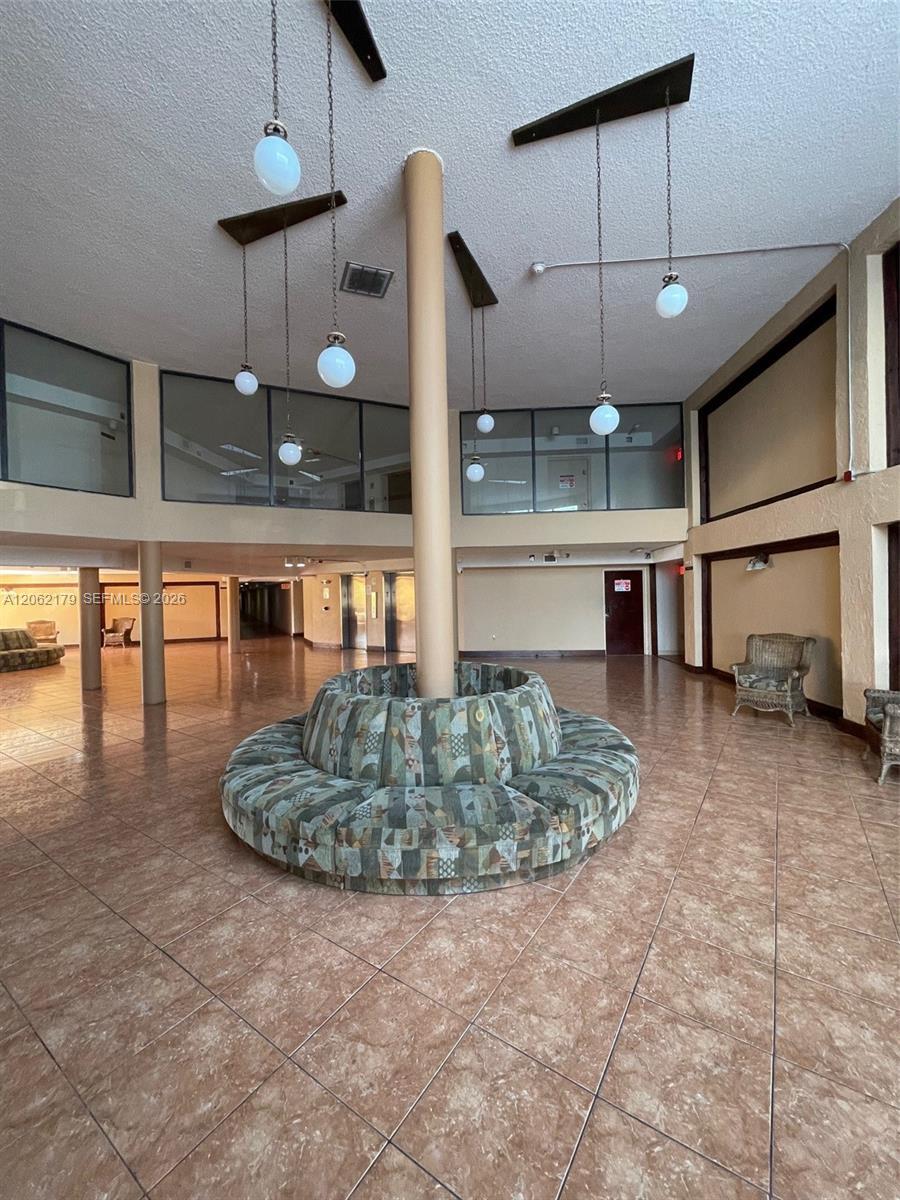 1350 SW 122nd Ave # 212, Miami FL 33184 photo 3