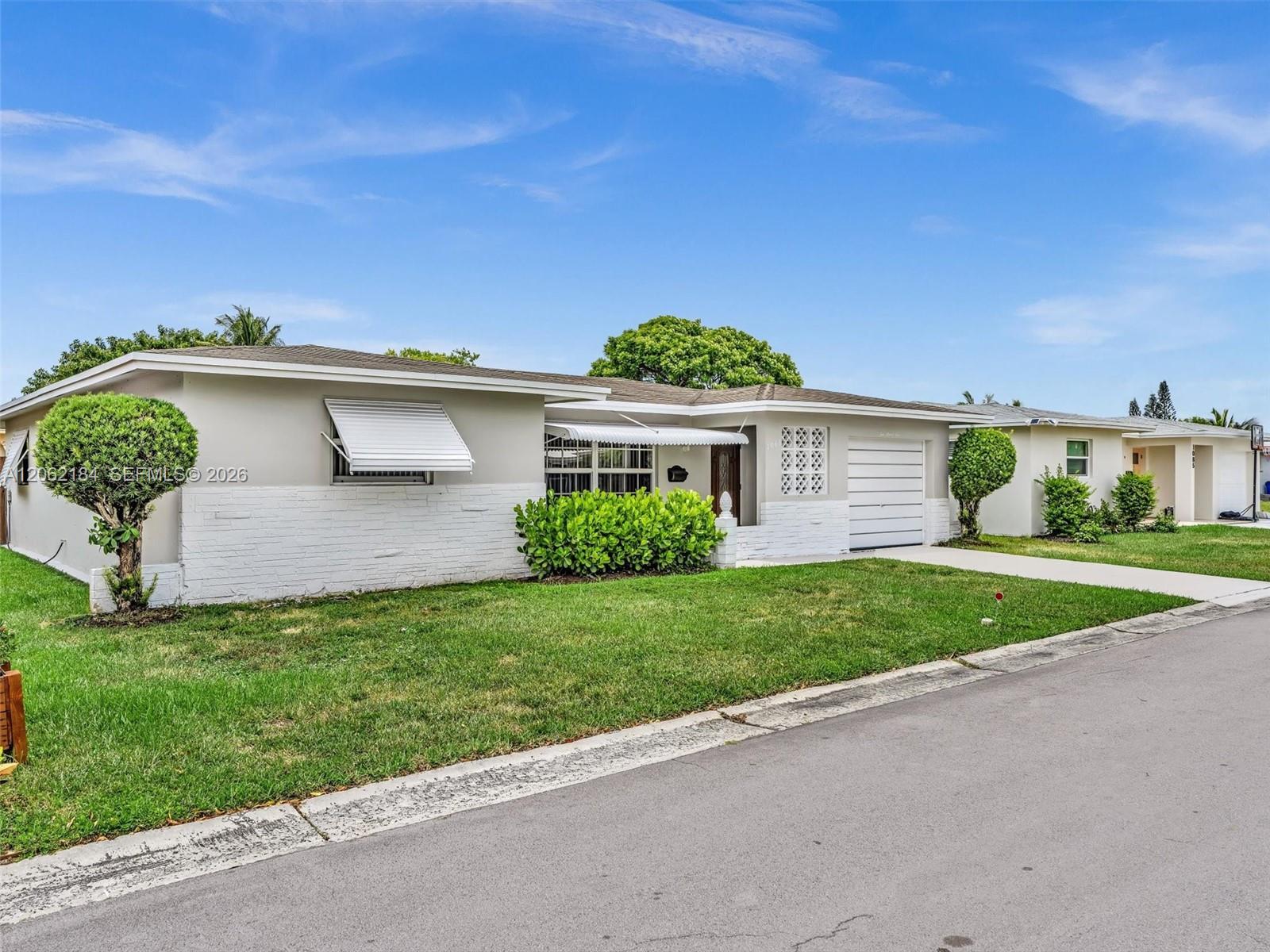 1065 NW 68th Ter, Margate FL 33063 photo 3