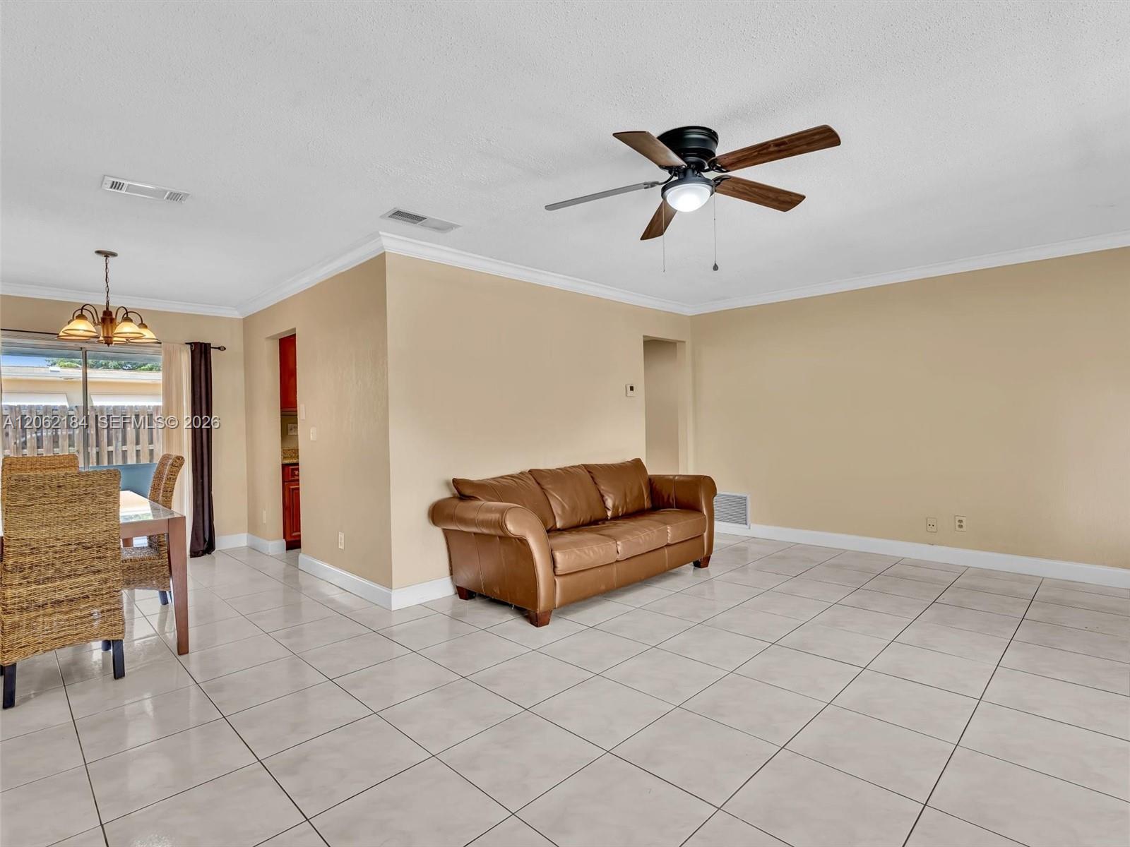 1065 NW 68th Ter, Margate FL 33063 photo 5
