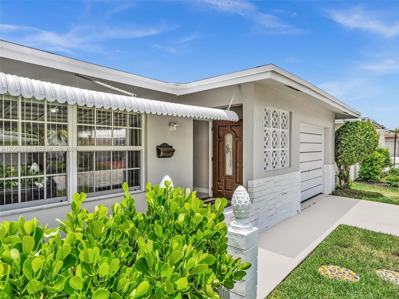 1065 NW 68th Ter, Margate FL 33063 photo 4