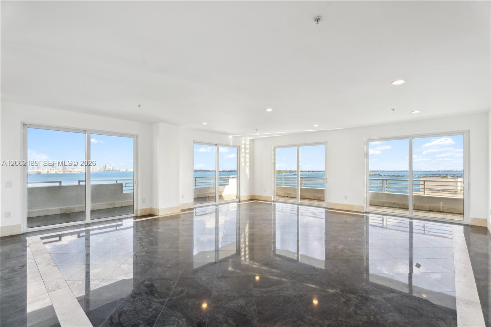 1402 Brickell Bay Dr # 1601, Miami FL 33131 photo 2