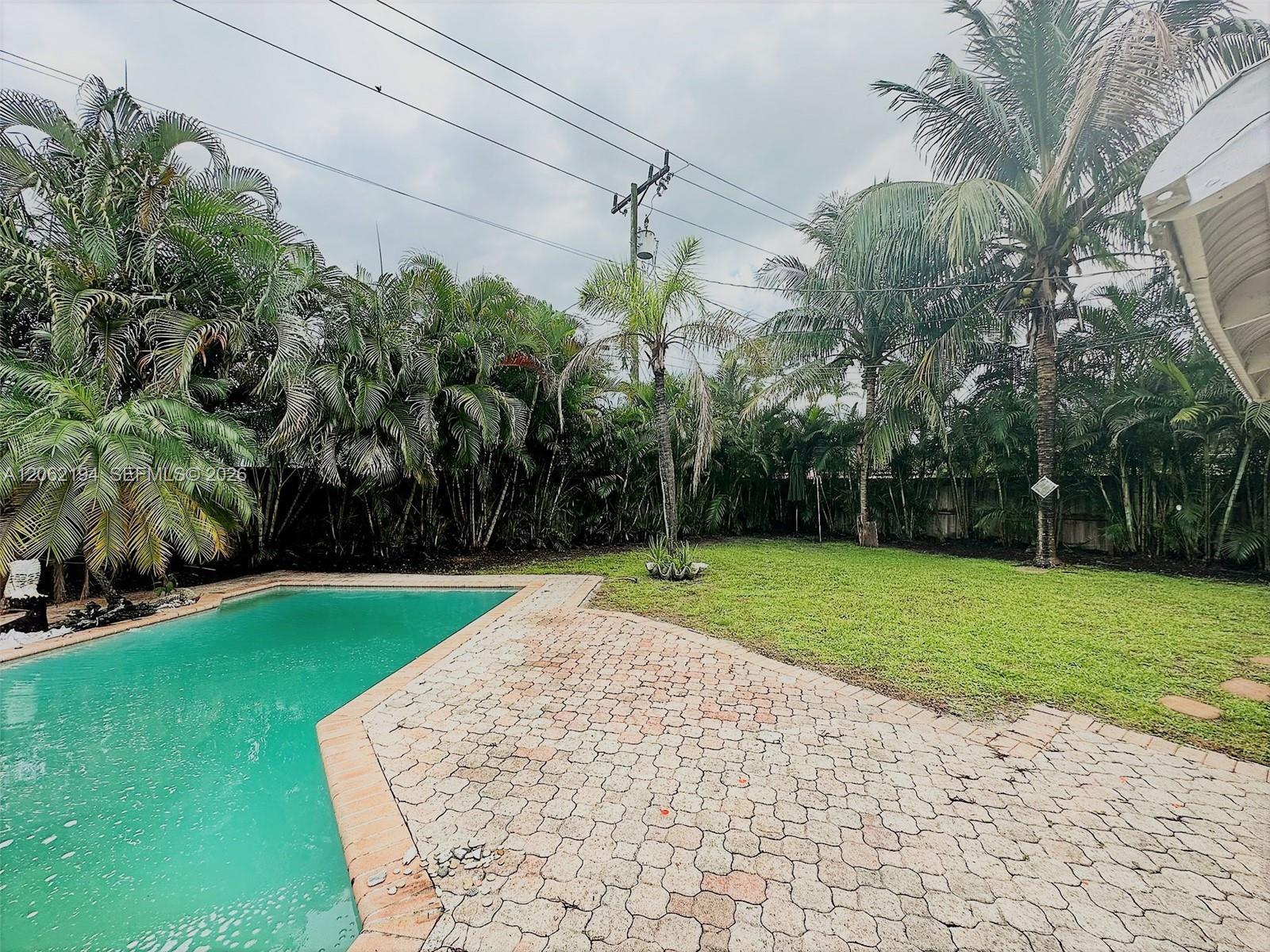 Dania Beach, FL 33004 photo 2