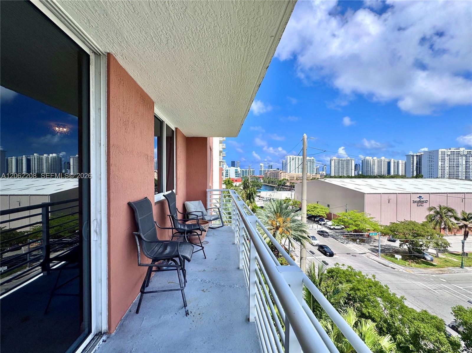 Aventura, FL 33180 photo 2