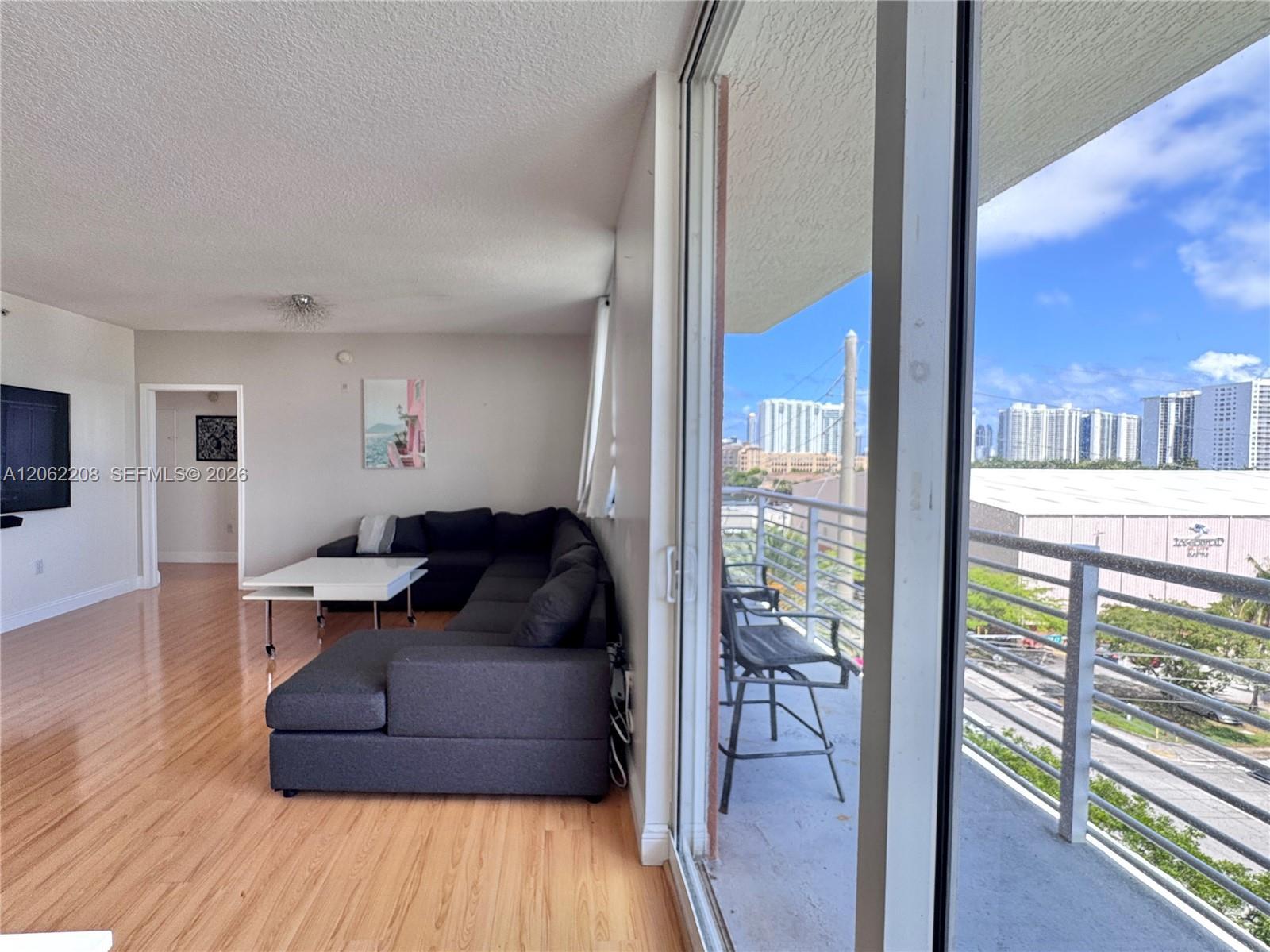 Aventura, FL 33180 photo 5