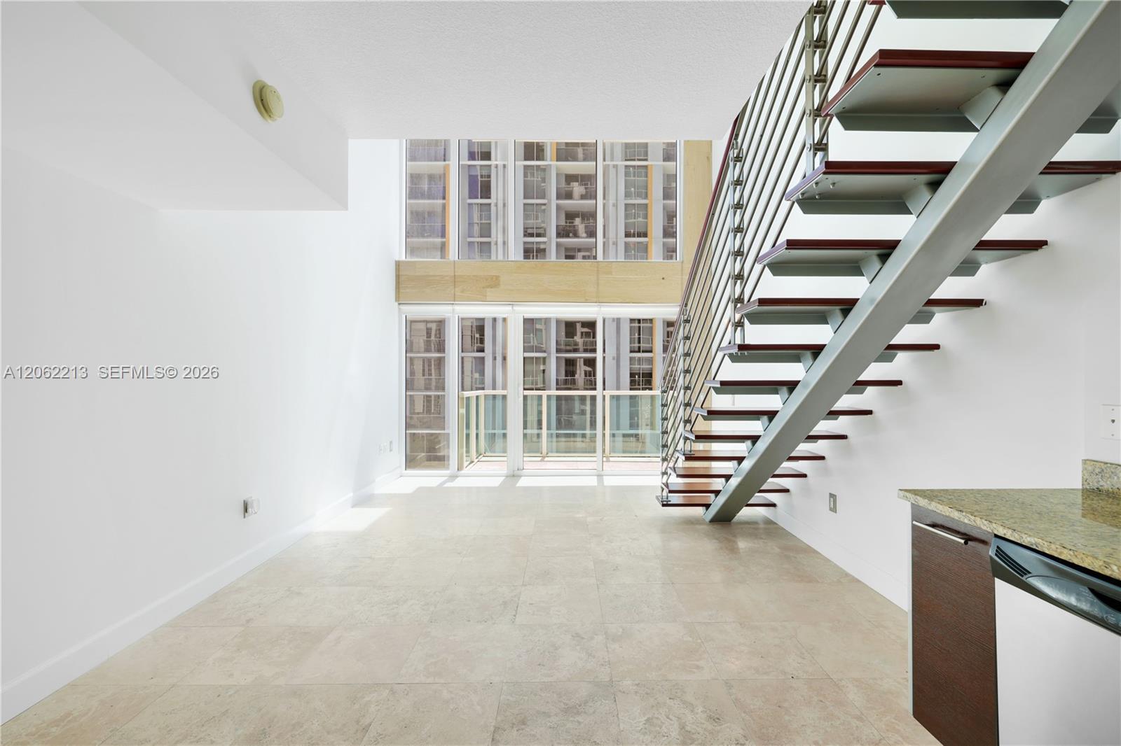 41 SE 5th St # 906, Miami FL 33131 photo 3
