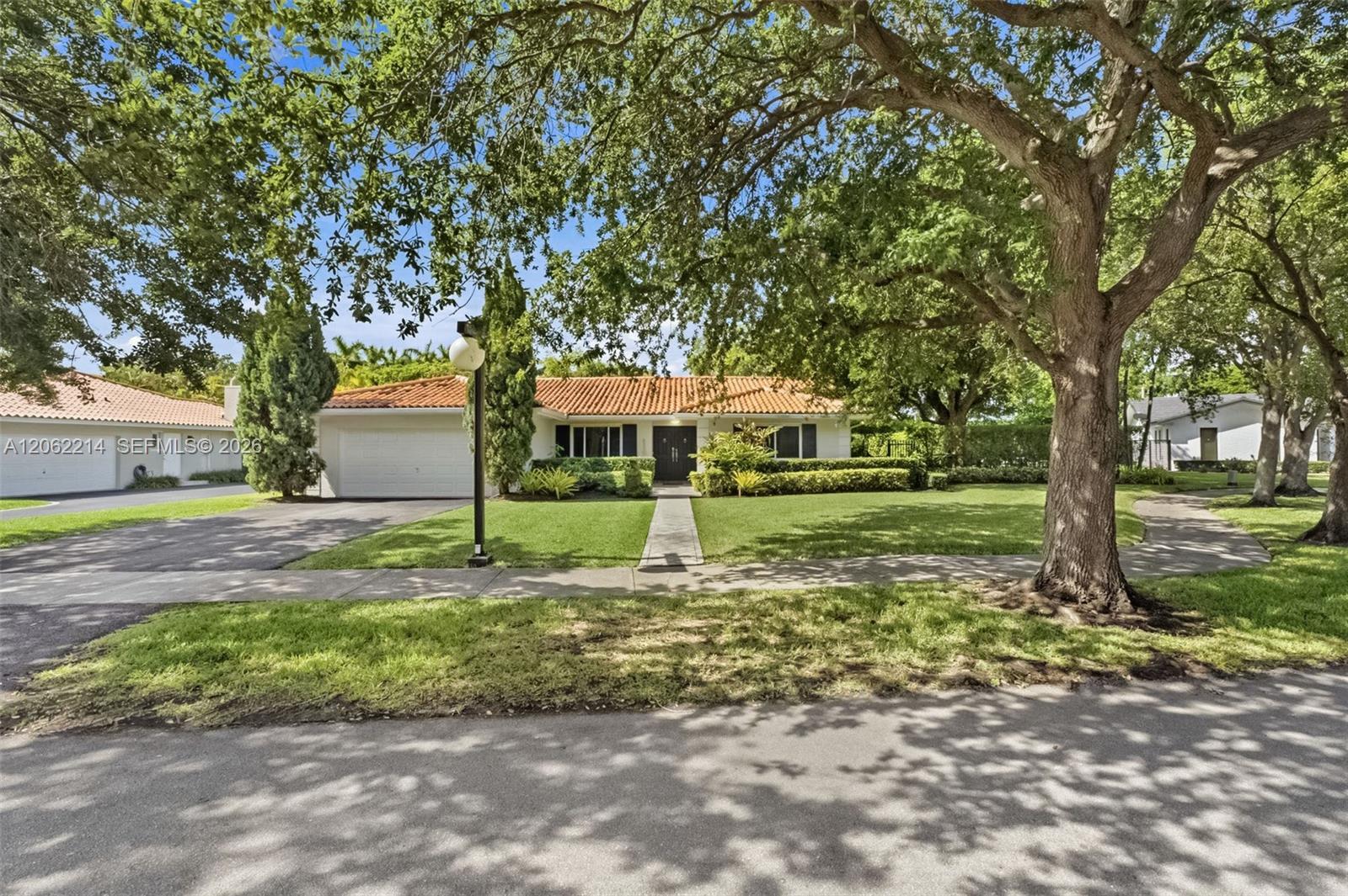 8530 SW 81st Ln, Miami FL 33143 photo 3