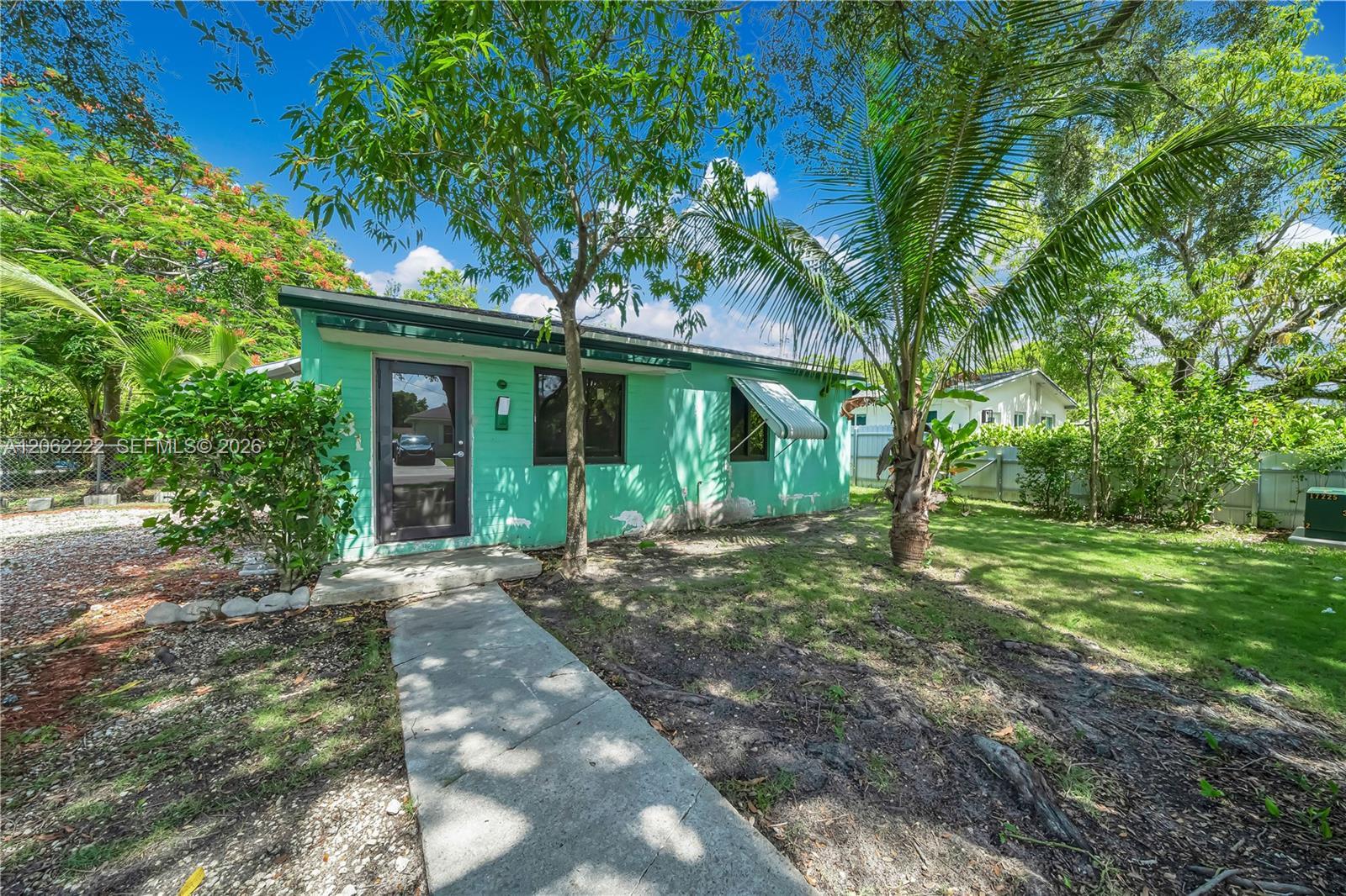 6531 SW 59th Ave, South Miami FL 33143