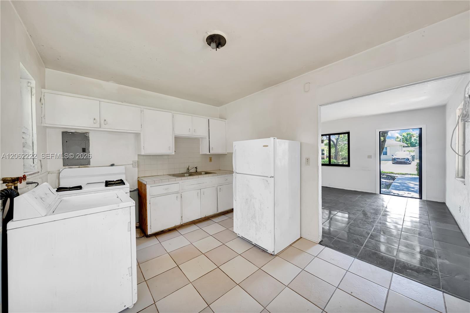 6531 SW 59th Ave, South Miami FL 33143 photo 5