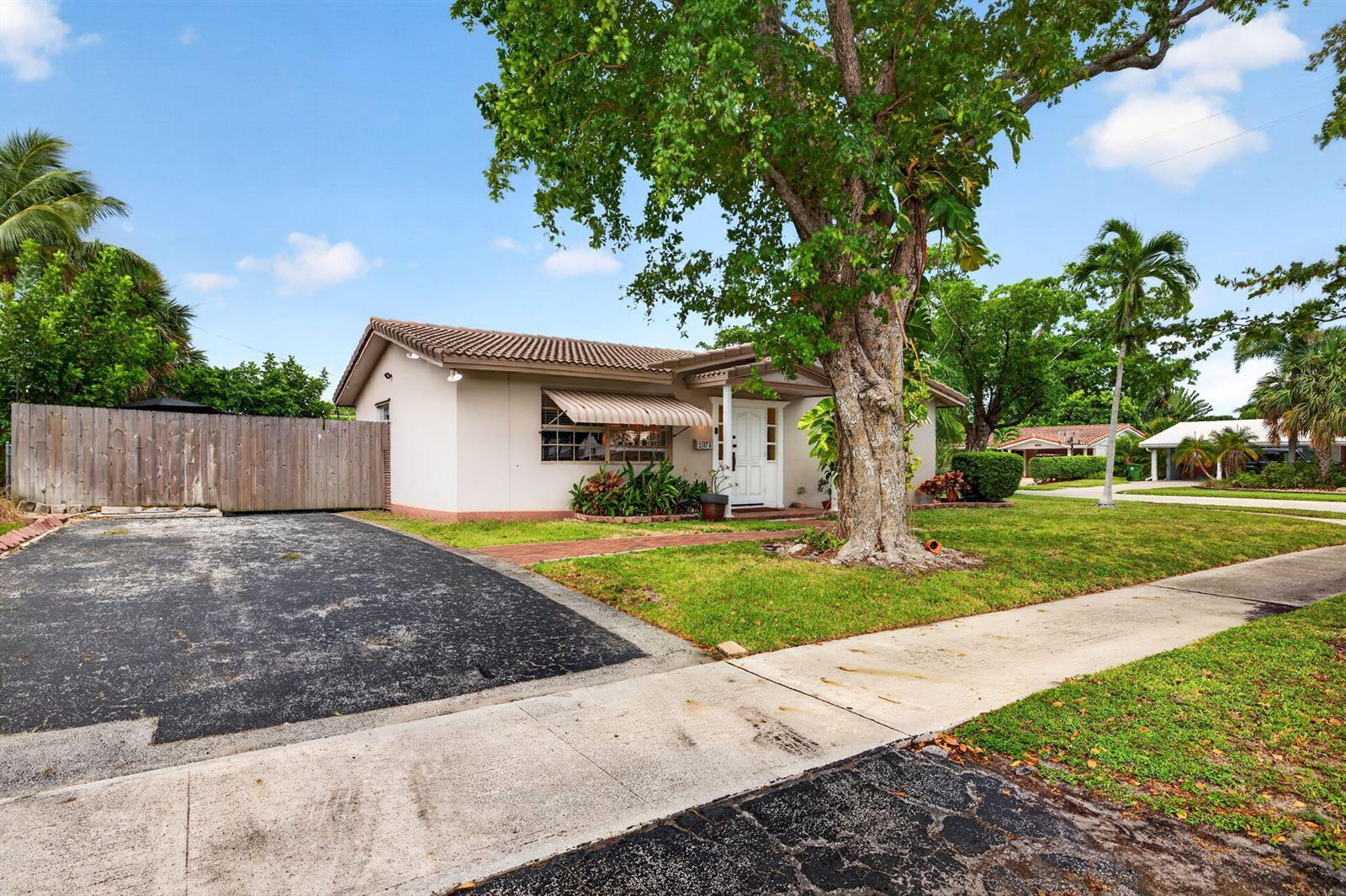 2167 NE 56th Court # A, Fort Lauderdale FL 33308 photo 2