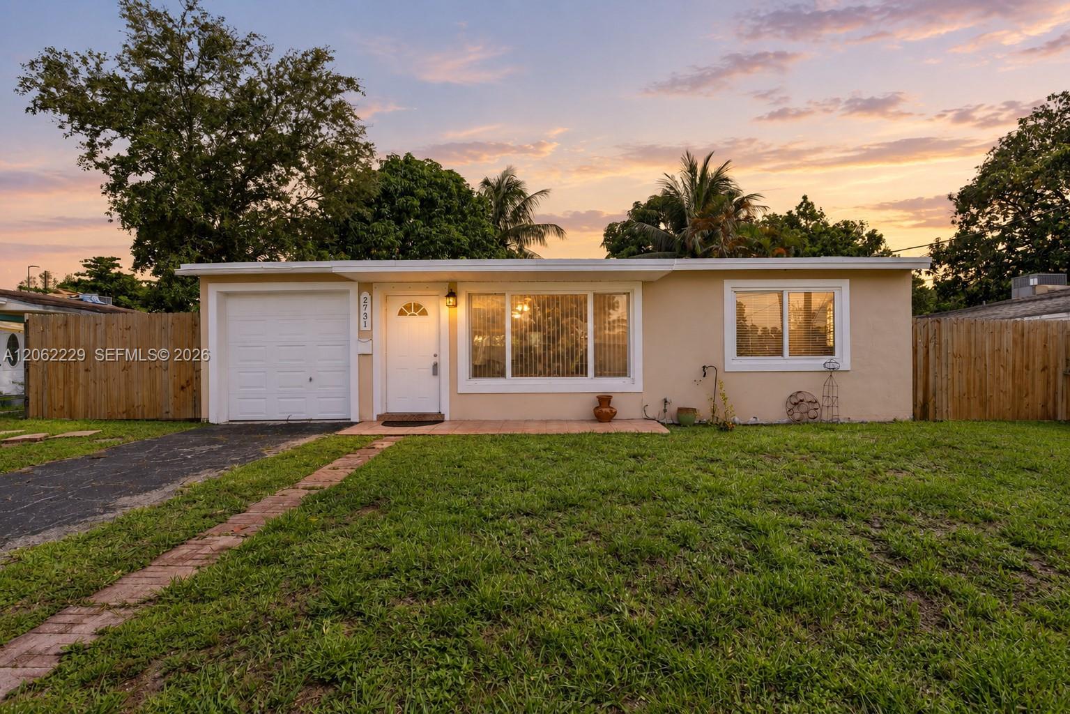 2731 Bruce Ter, Hollywood FL 33020