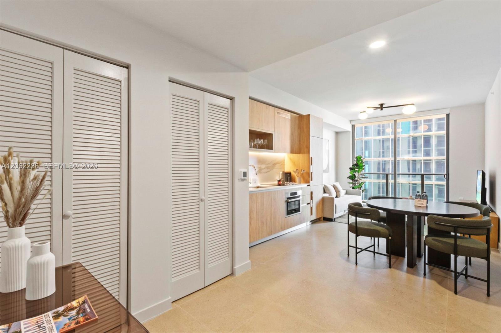 11 NE 6th St # 2303, Miami FL 33132 photo 2