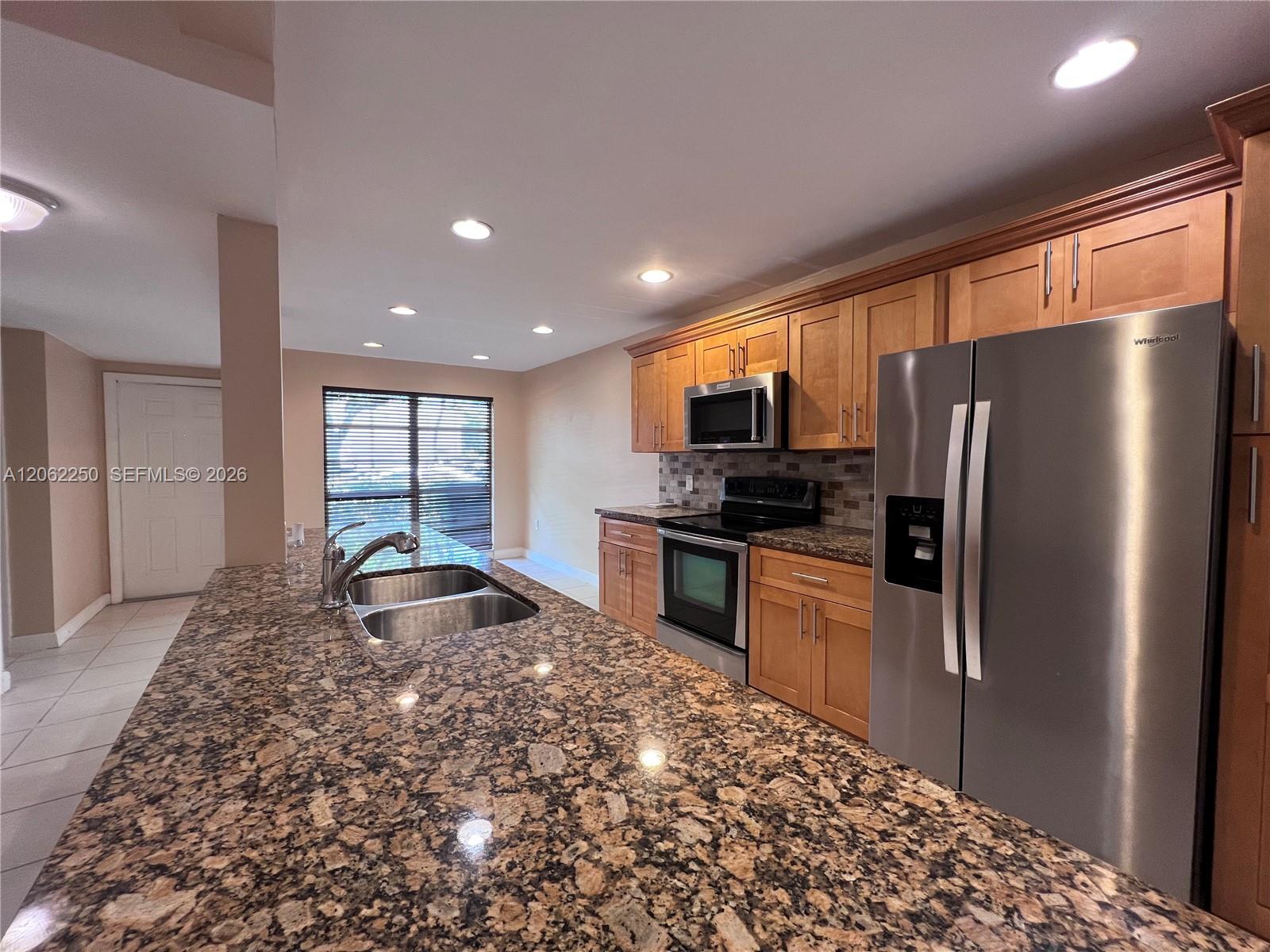 2750 N 34th Ave # 9D, Hollywood FL 33021 photo 4