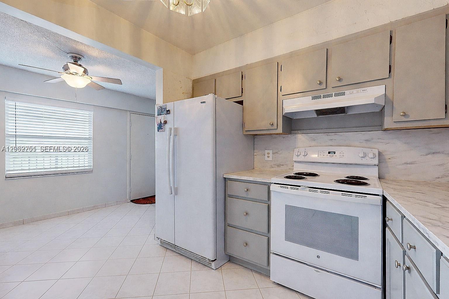 13450 SW 3rd St # 408D, Pembroke Pines FL 33027 photo 5