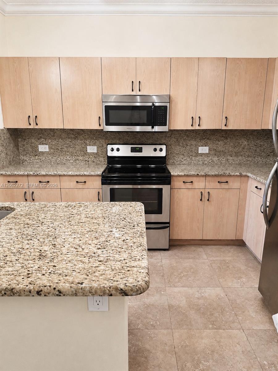 533 NE 3rd Ave # 320, Fort Lauderdale FL 33301 photo 3