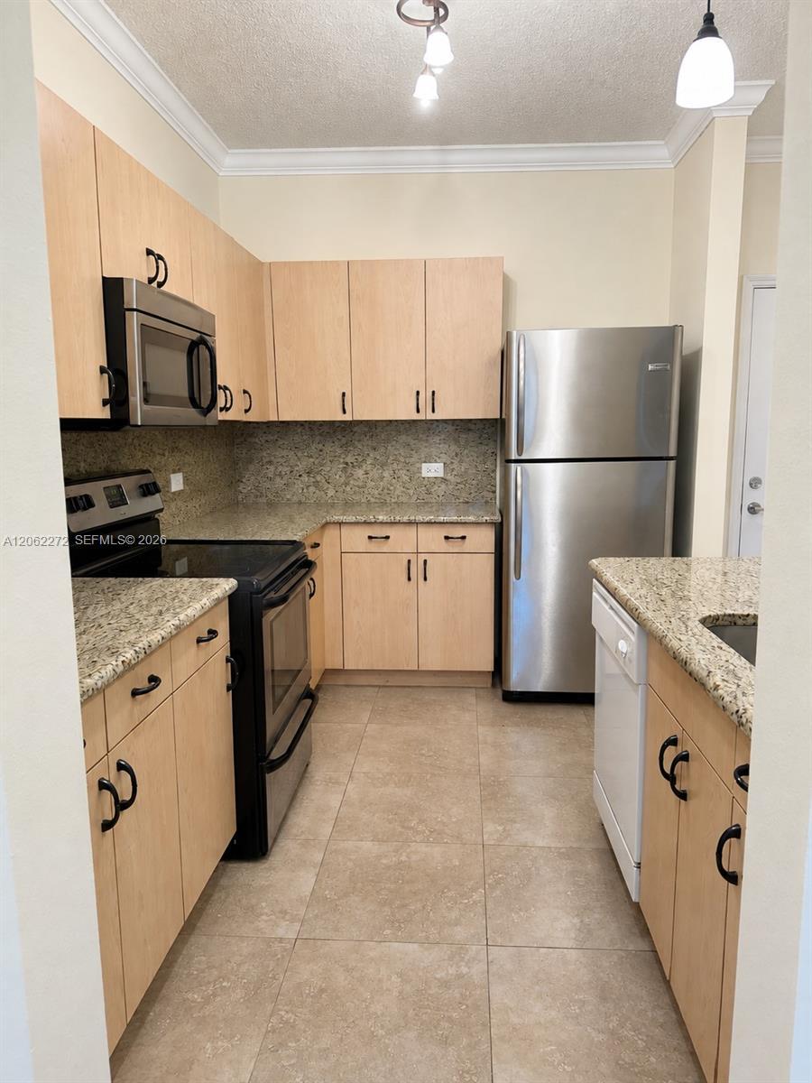 533 NE 3rd Ave # 320, Fort Lauderdale FL 33301 photo 4