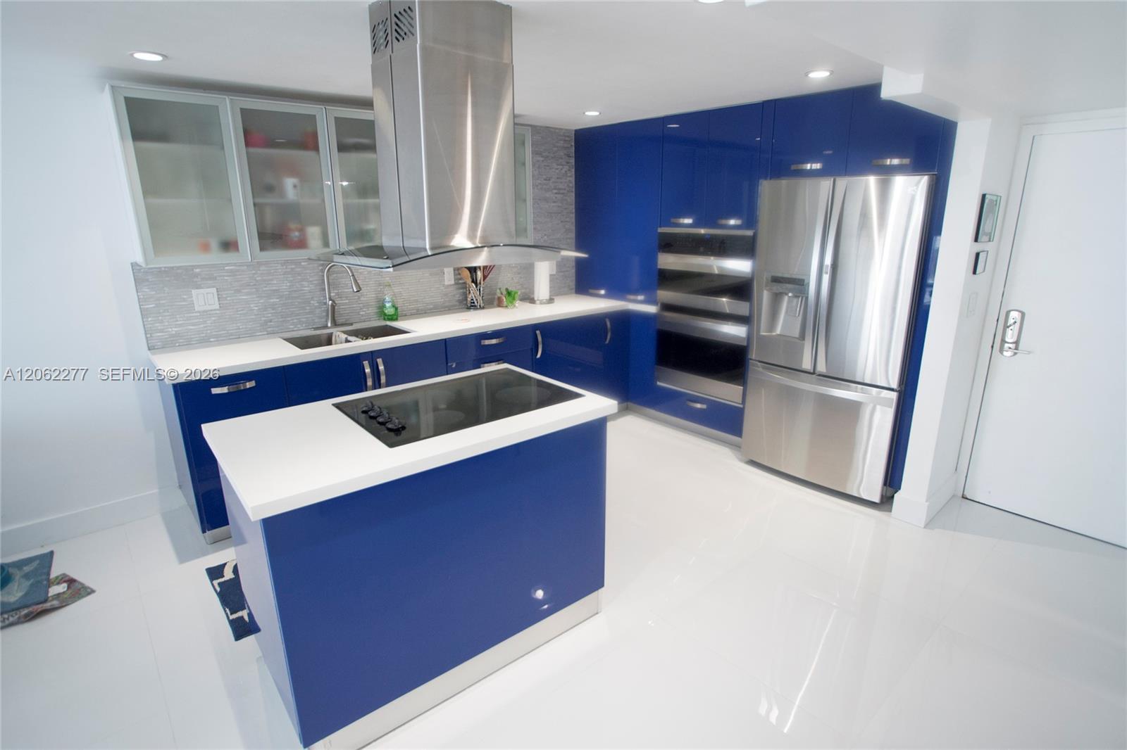 600 NE 36th St # 1507, Miami FL 33137 photo 3