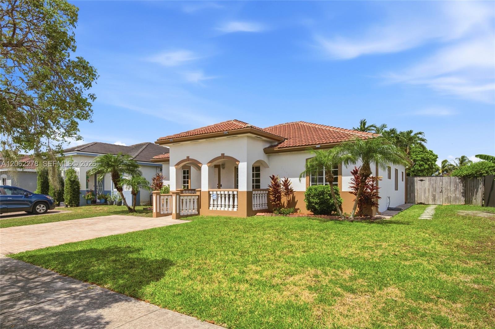 22470 SW 103rd Ave, Cutler Bay FL 33190 photo 4