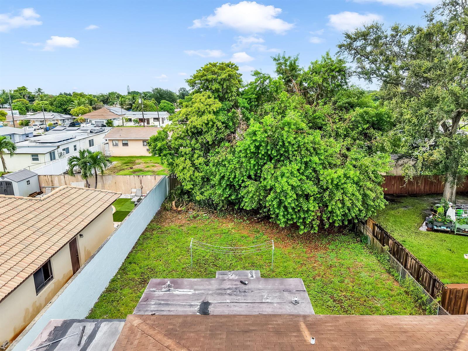 5015 SW 25TH Street, West Park FL 33023 photo 5