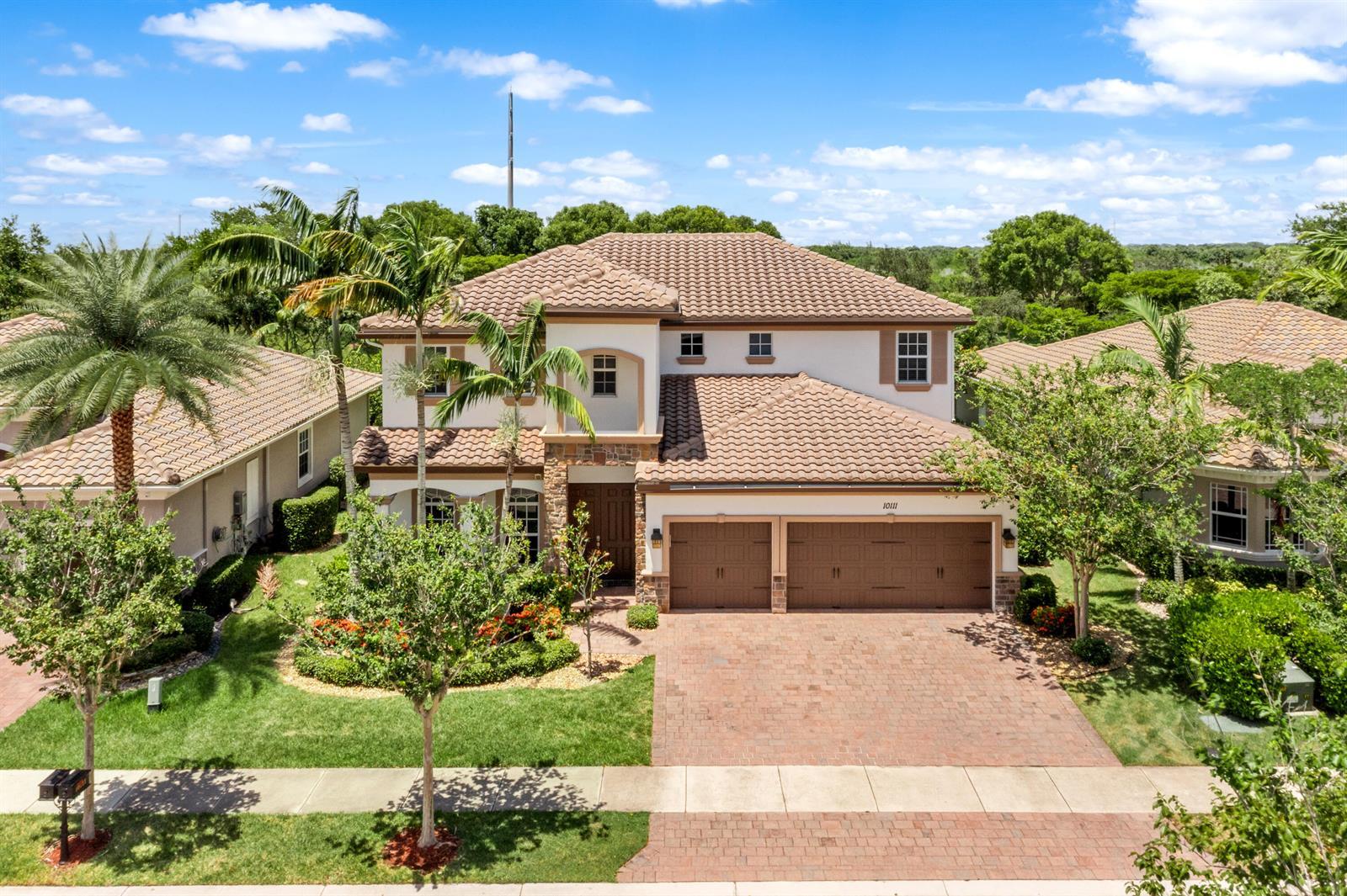 10111 EDGEWATER Court, Parkland FL 33076 photo 4