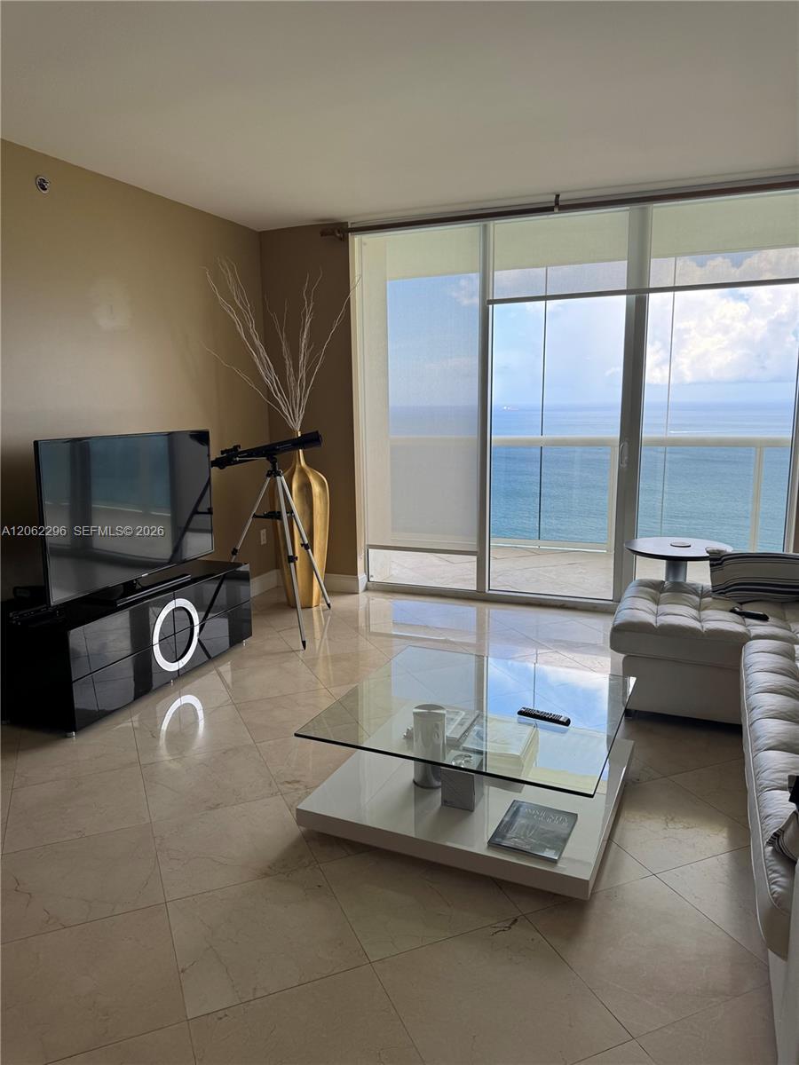 1850 S Ocean Dr # 4203, Hallandale Beach FL 33009 photo 2