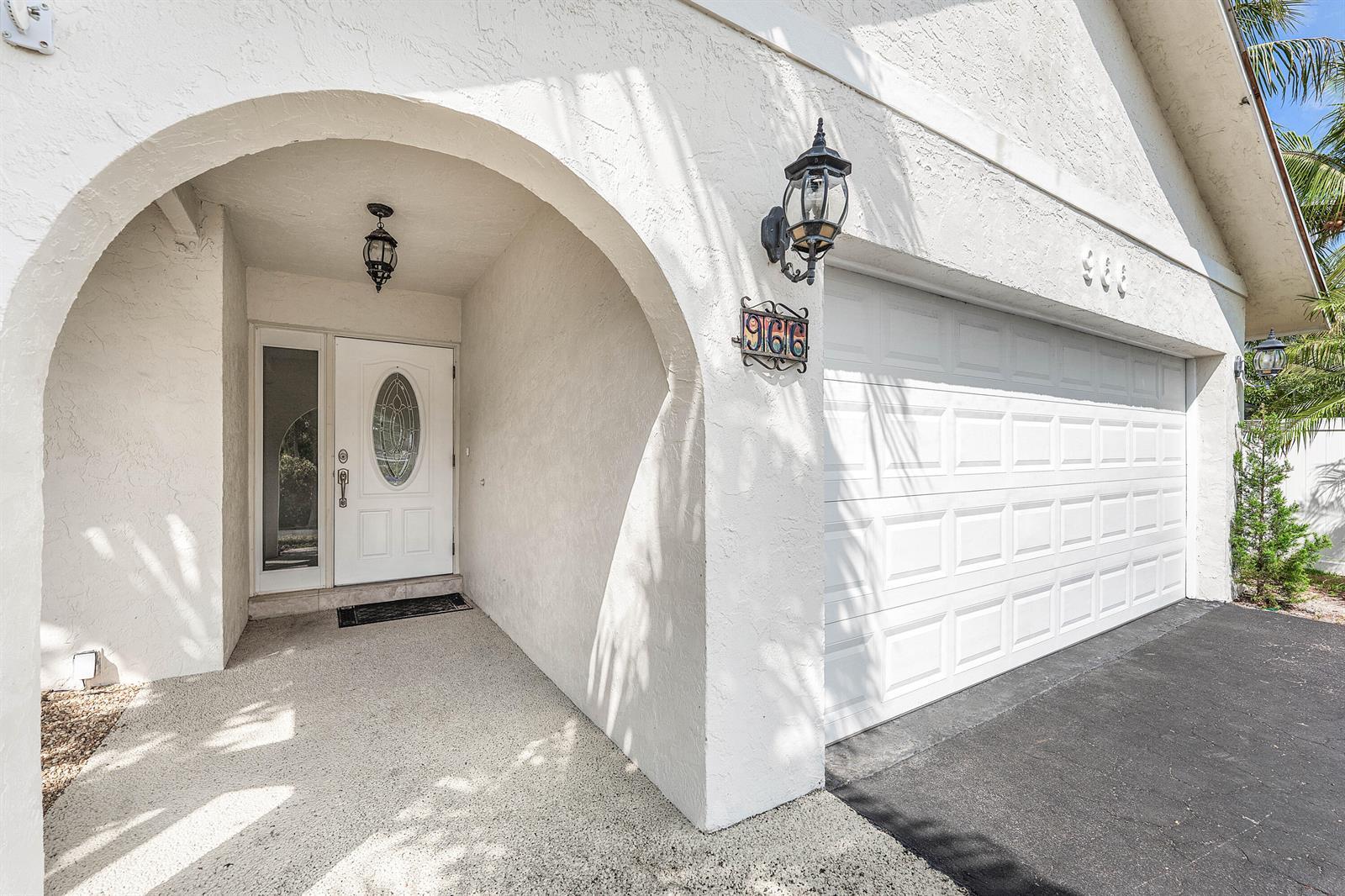 966 NW 37TH Avenue, Delray Beach FL 33445 photo 4