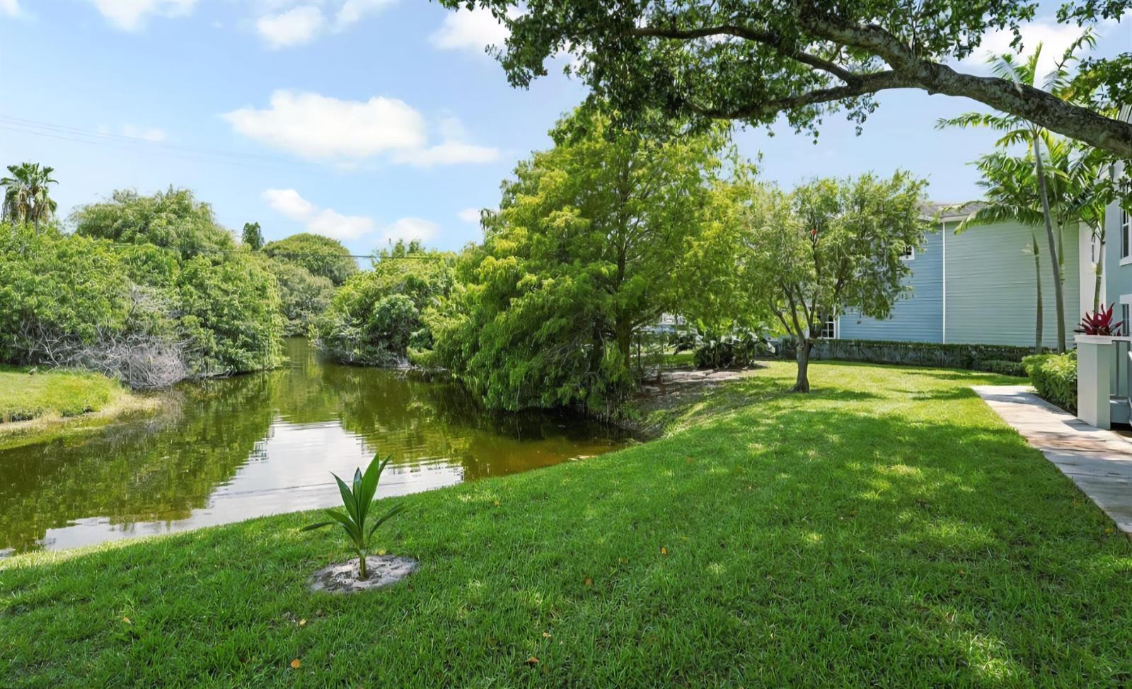 1050 CRYSTAL Way # K, Delray Beach FL 33444 photo 3