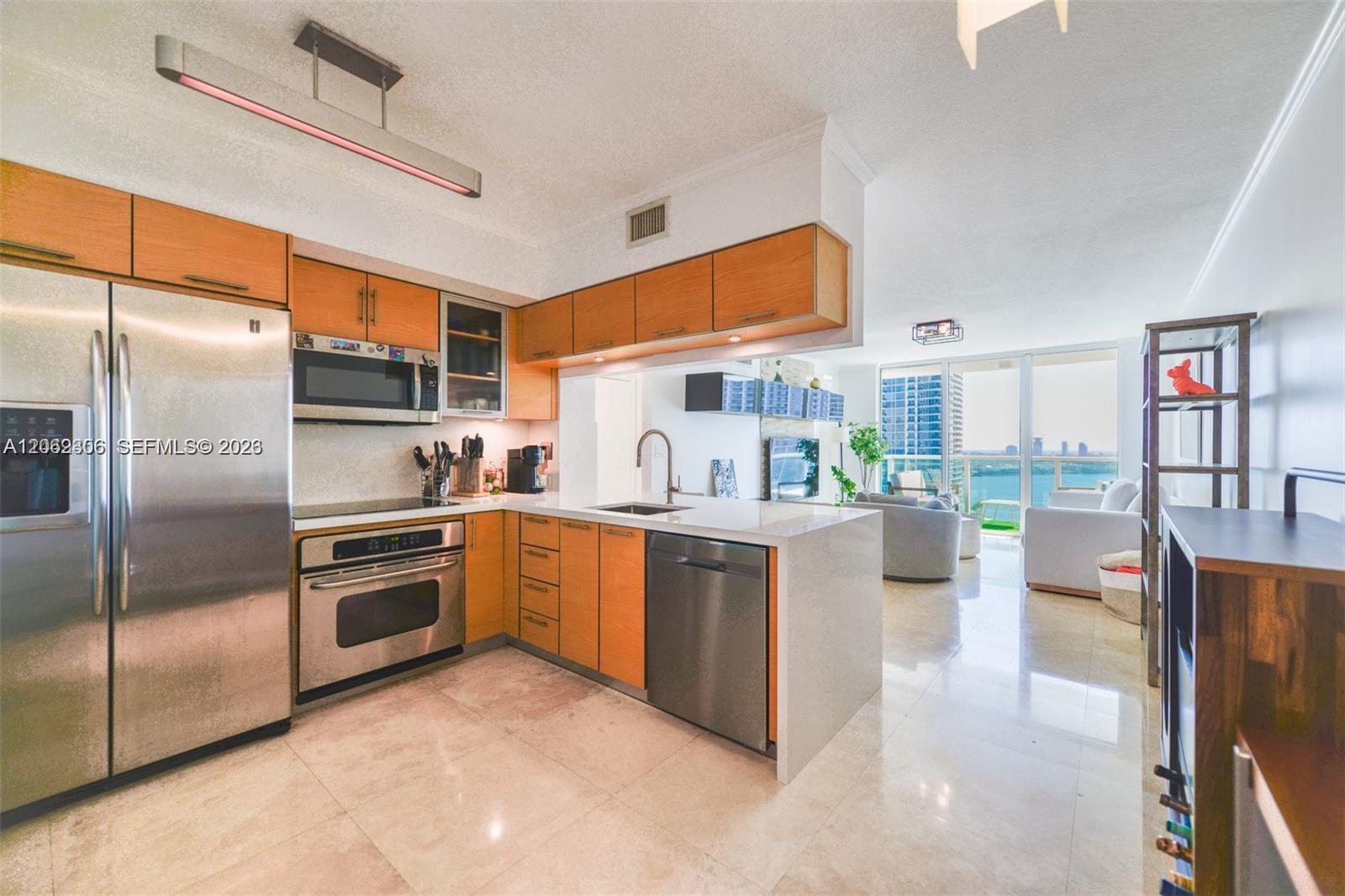 31 SE 5 # 3002, Miami FL 33131 photo 3