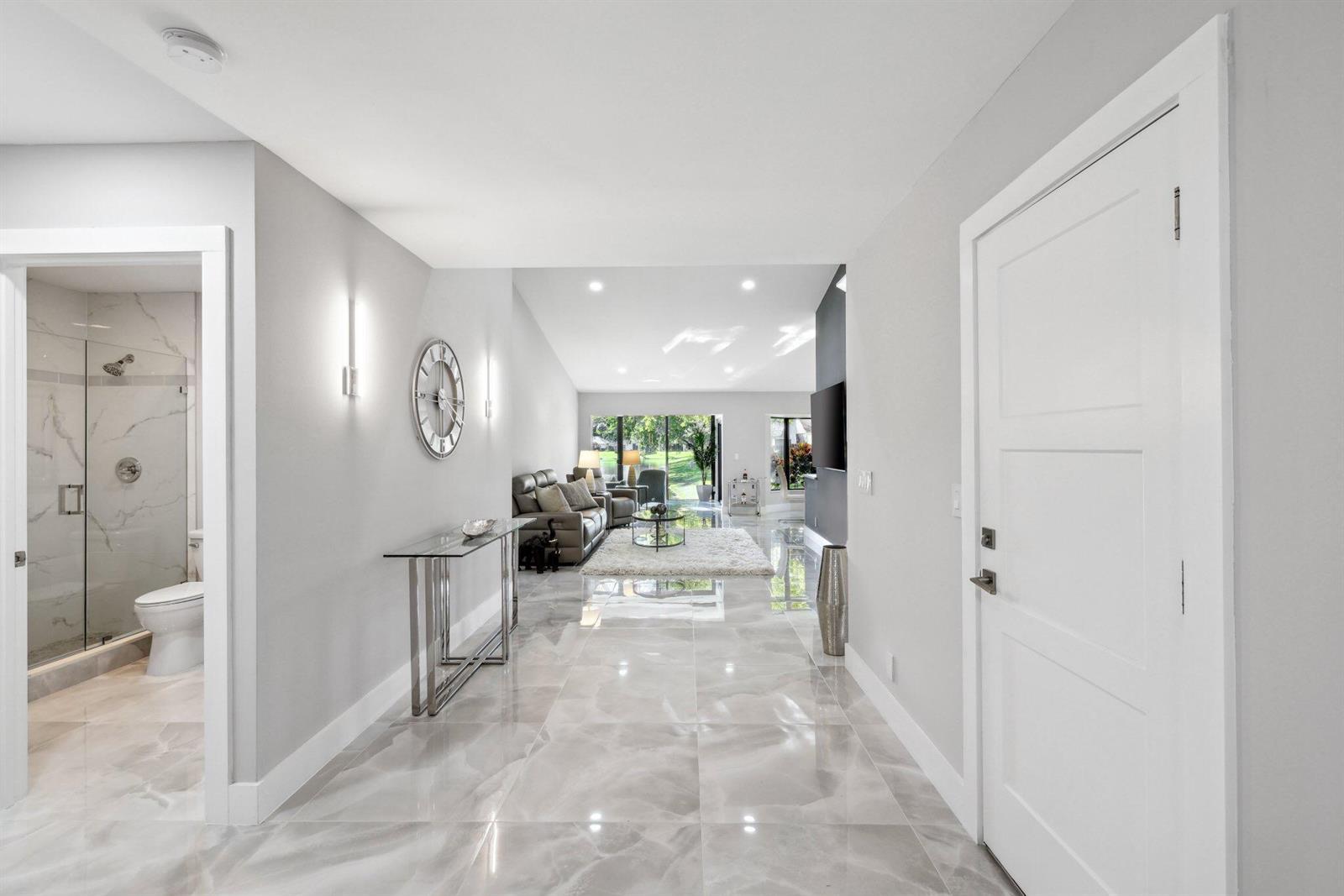 4847 Boxwood Circle, Boynton Beach FL 33436 photo 2