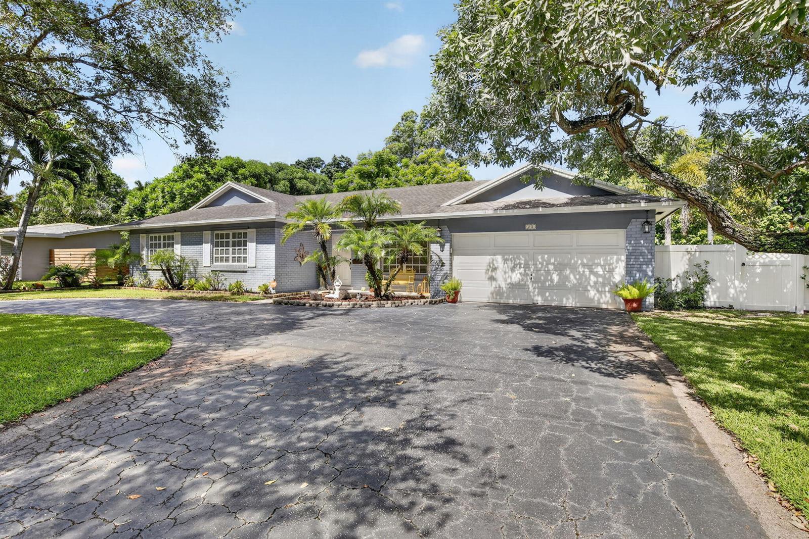 721 SW 59TH Avenue, Plantation FL 33317 photo 3
