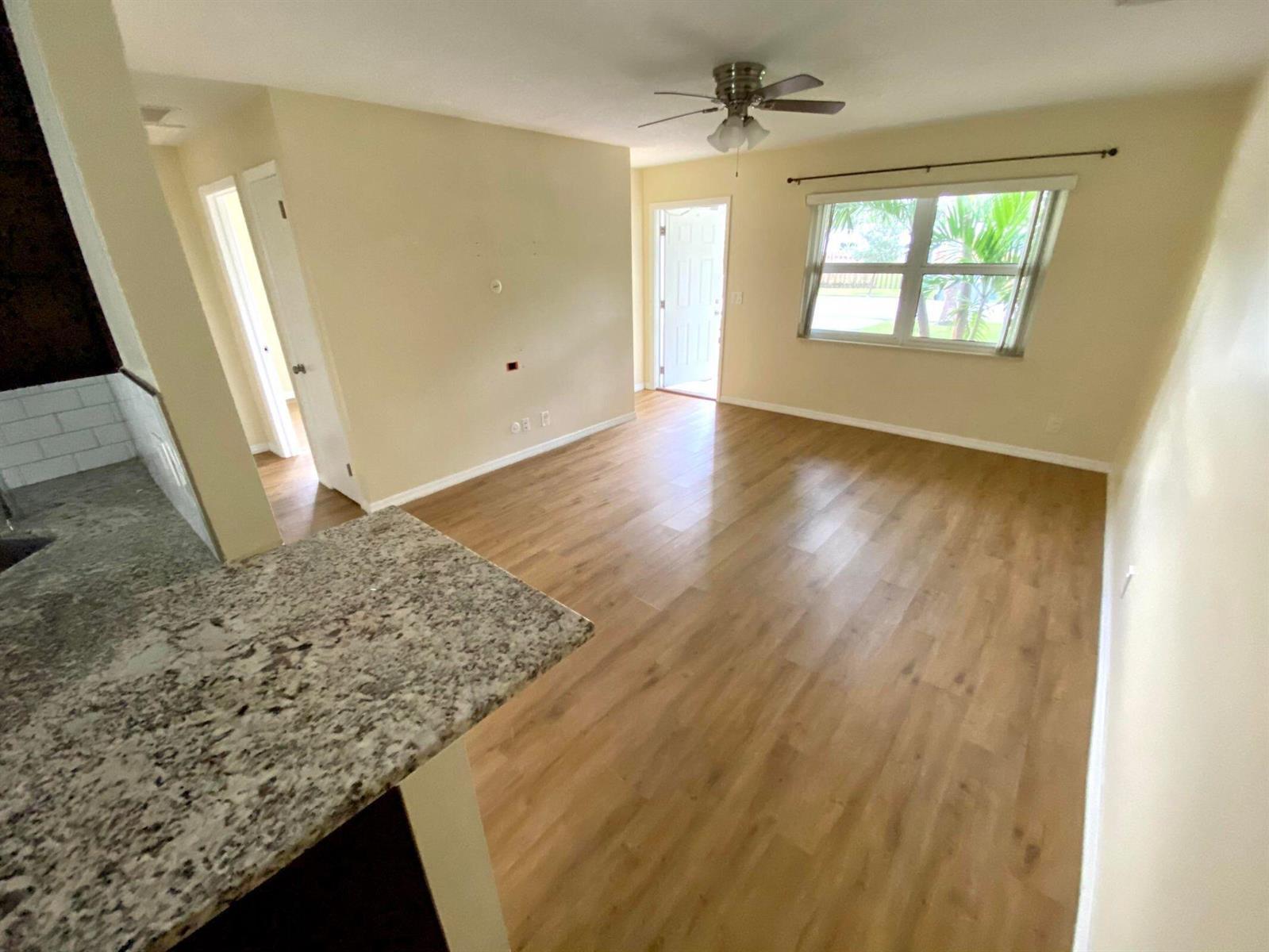 3541 Burma Court # 4, Palm Beach Gardens FL 33403 photo 2