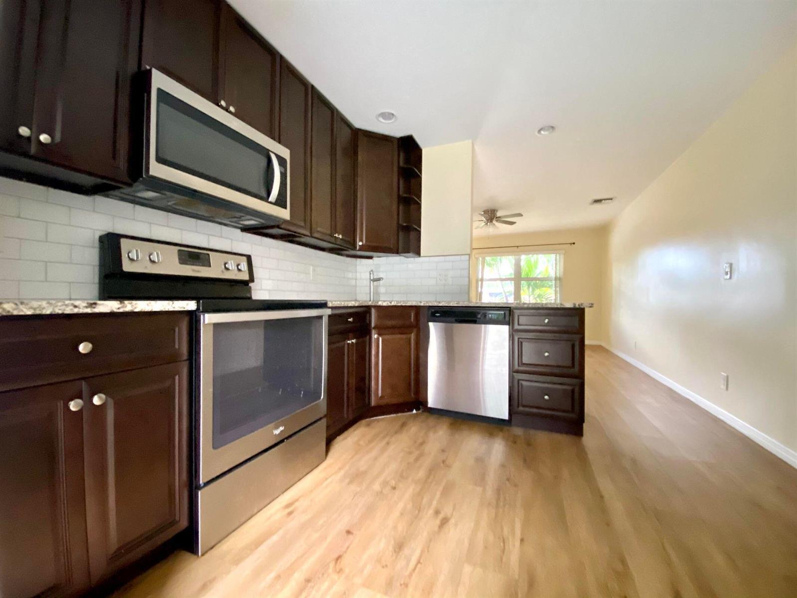 3541 Burma Court # 4, Palm Beach Gardens FL 33403