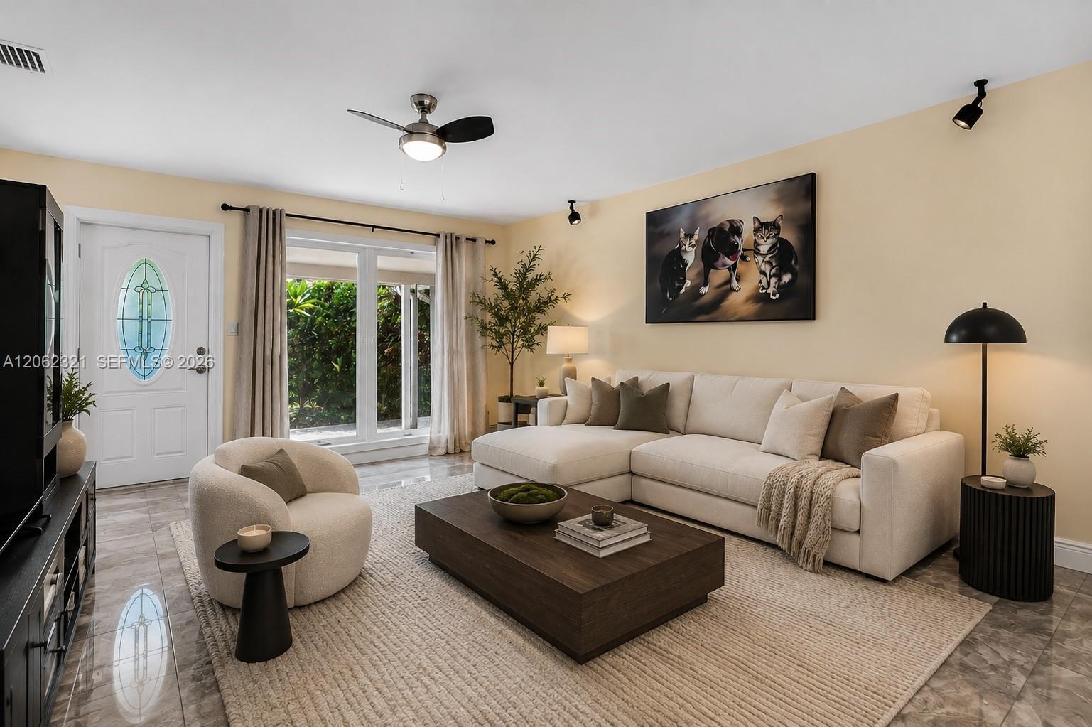 2115 NE 15th Ave, Wilton Manors FL 33305 photo 3