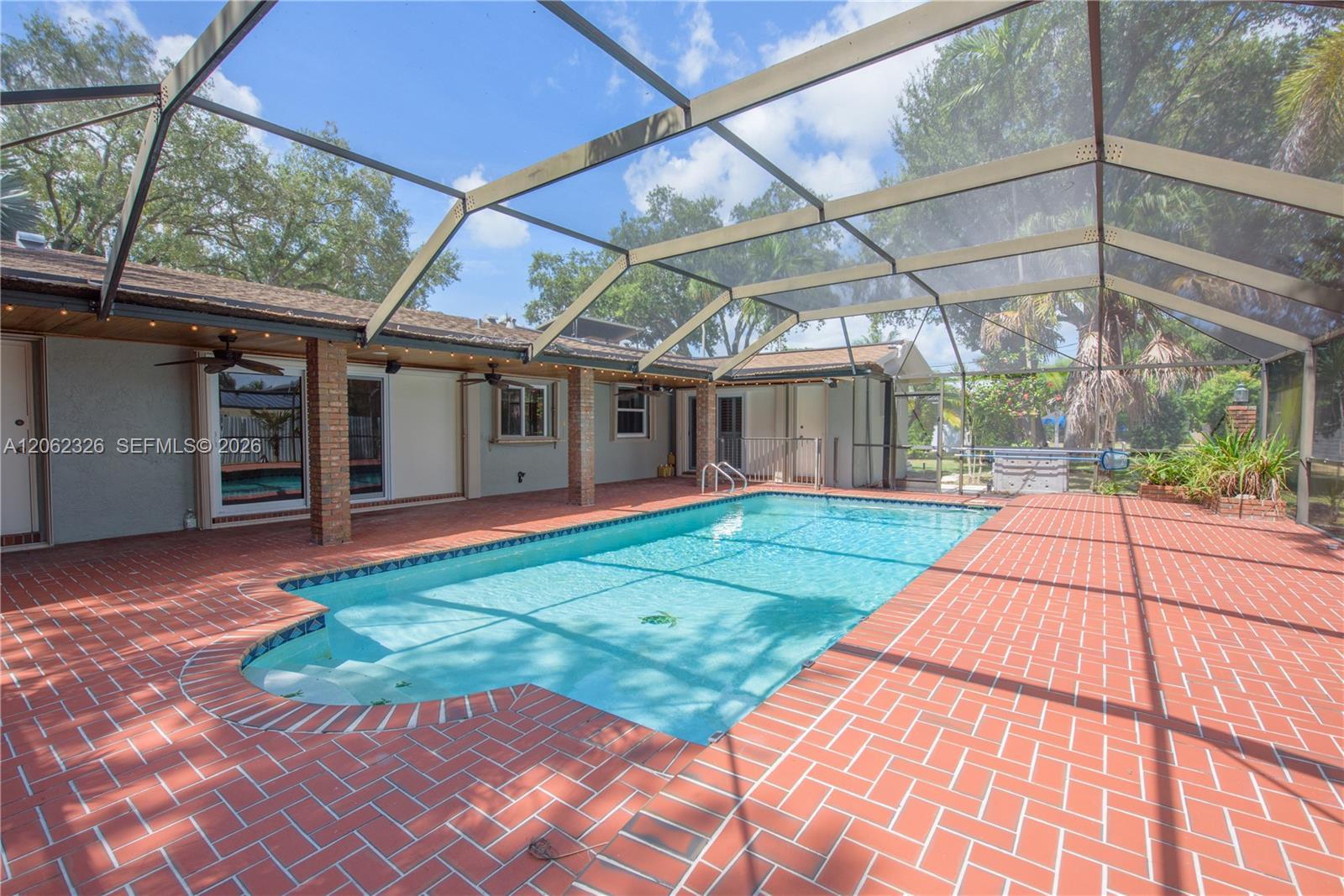 8331 SW 156th St, Palmetto Bay FL 33157 photo 3