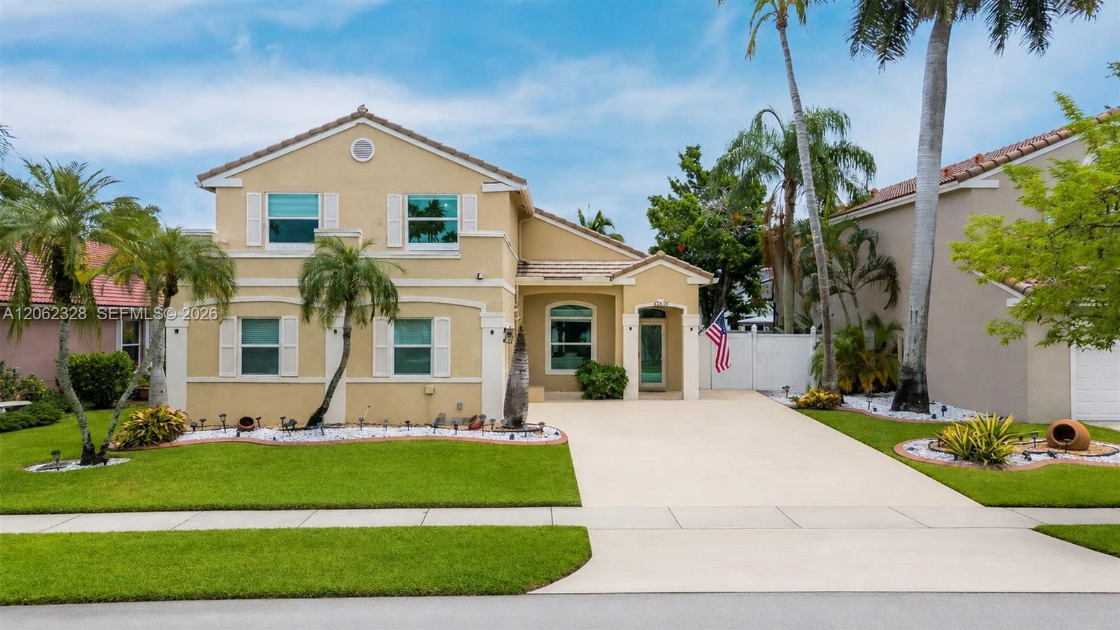 17513 NW 10th St, Pembroke Pines FL 33029