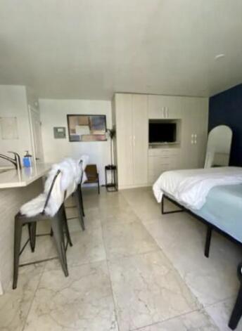 408 SE 12TH Court # 3B, Fort Lauderdale FL 33316 photo 4