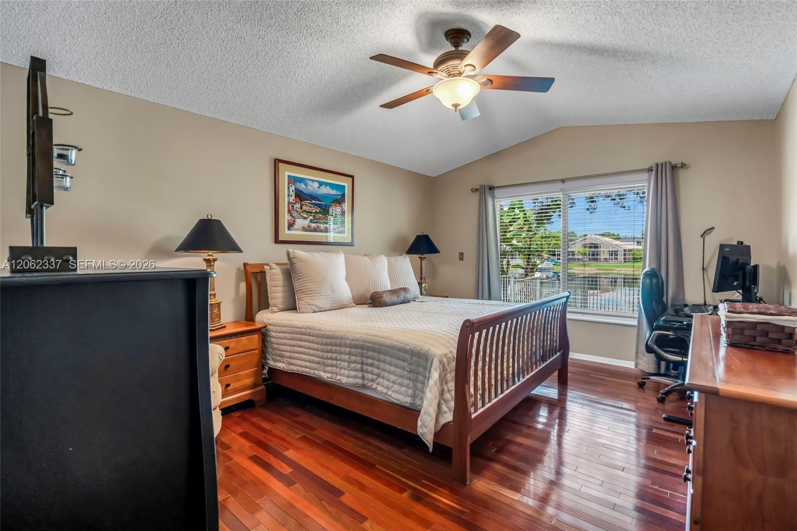 2006 NW 182nd Ave, Pembroke Pines FL 33029 photo 5