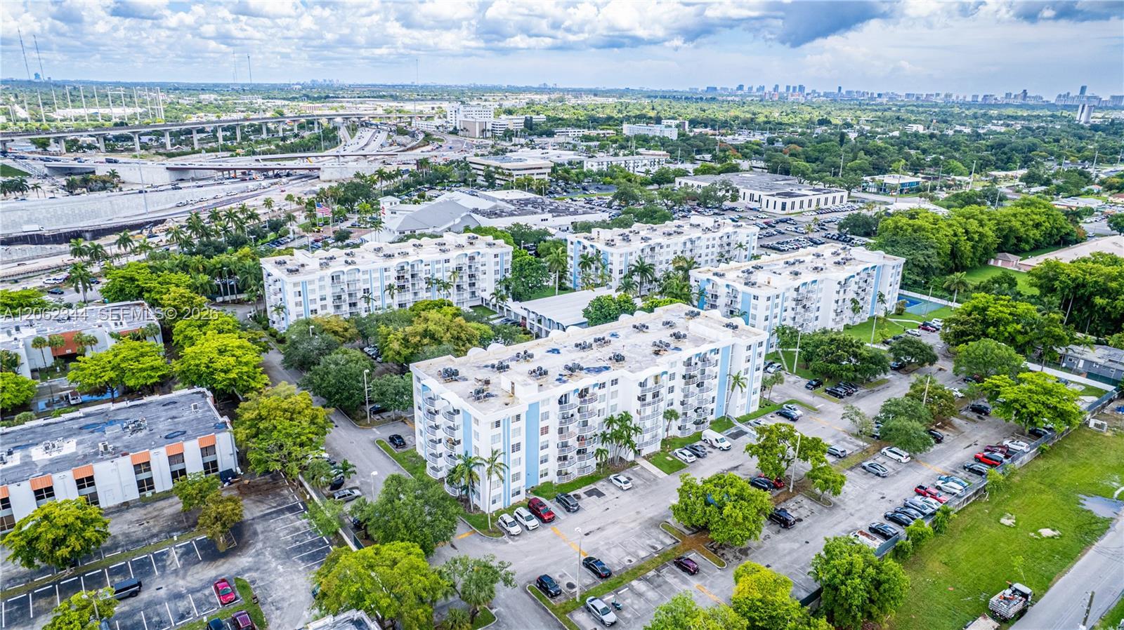 482 NW 165th St Rd # 201, Miami FL 33169 photo 2