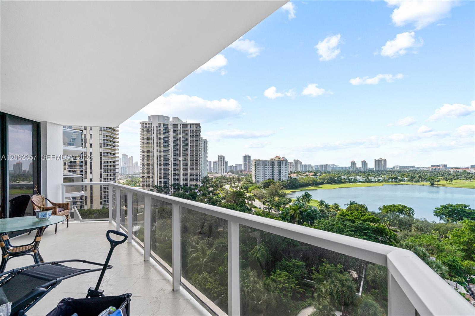 20281 E Country Club Dr # 909, Aventura FL 33180 photo 4