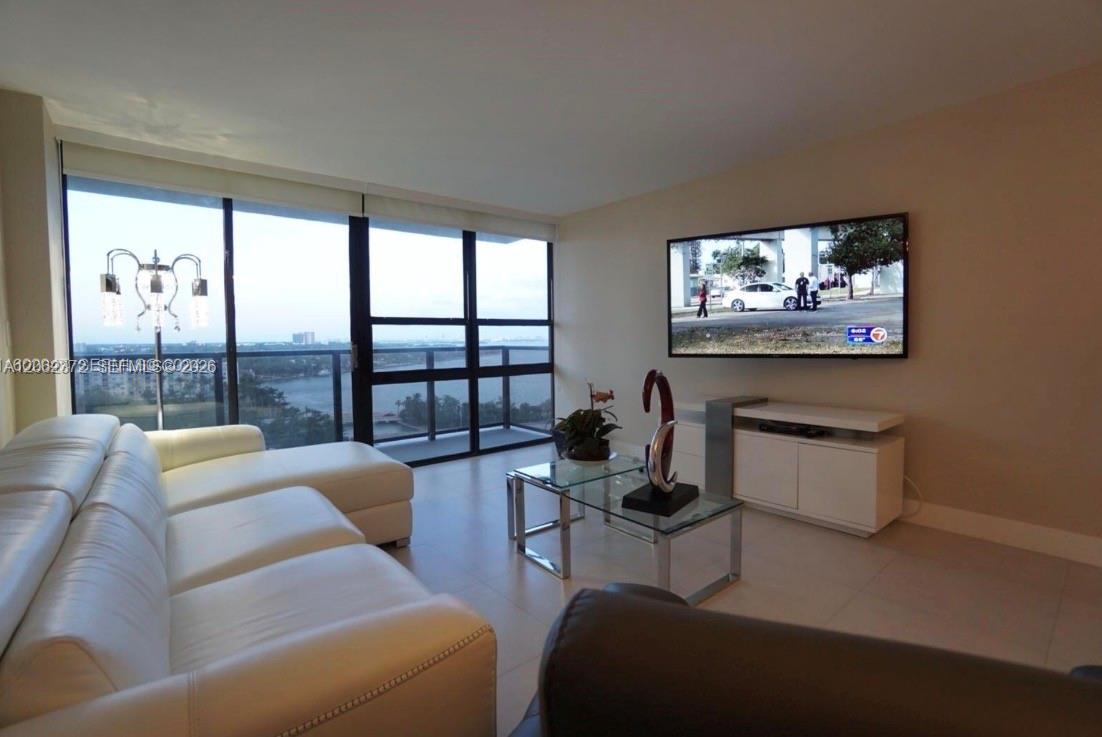 600 NE 36th St # 1214, Miami FL 33137 photo 5