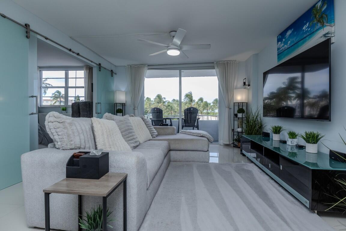 465 OCEAN Drive # 320, Miami Beach FL 33139 photo 4