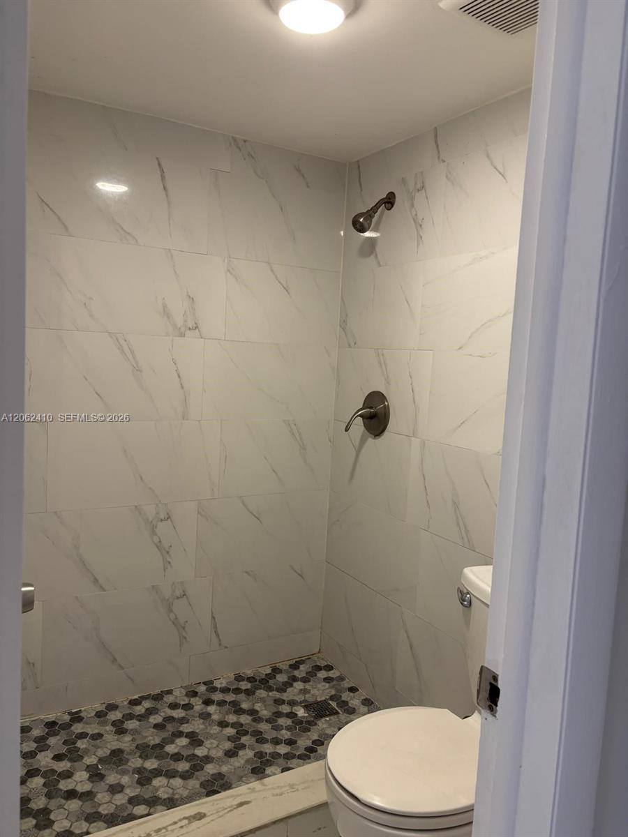 19851 SW 114th Ave # 207, Miami FL 33157 photo 3